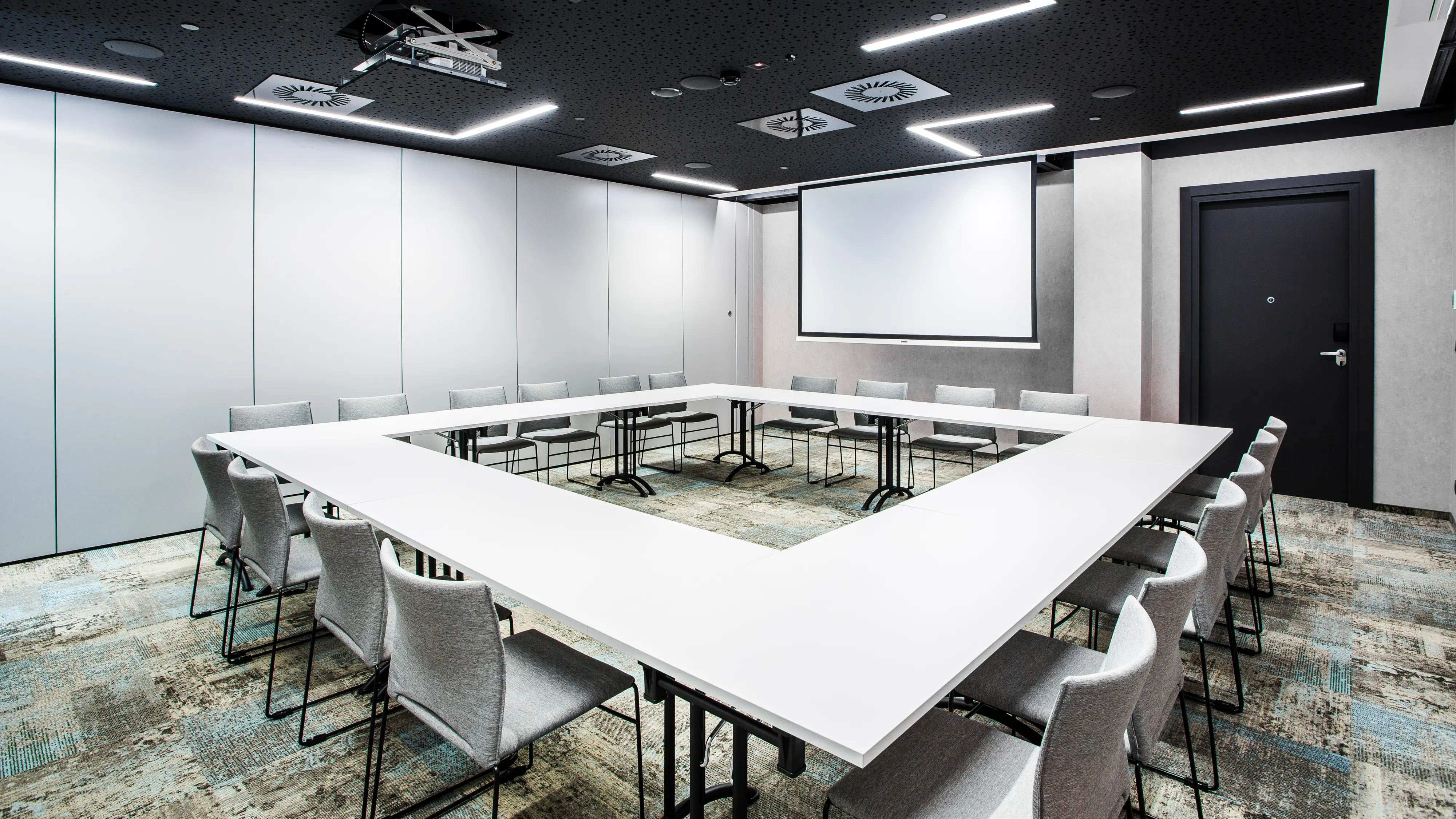 G43 Grzybowska, Grzybowska 43, Wola, Warszawa