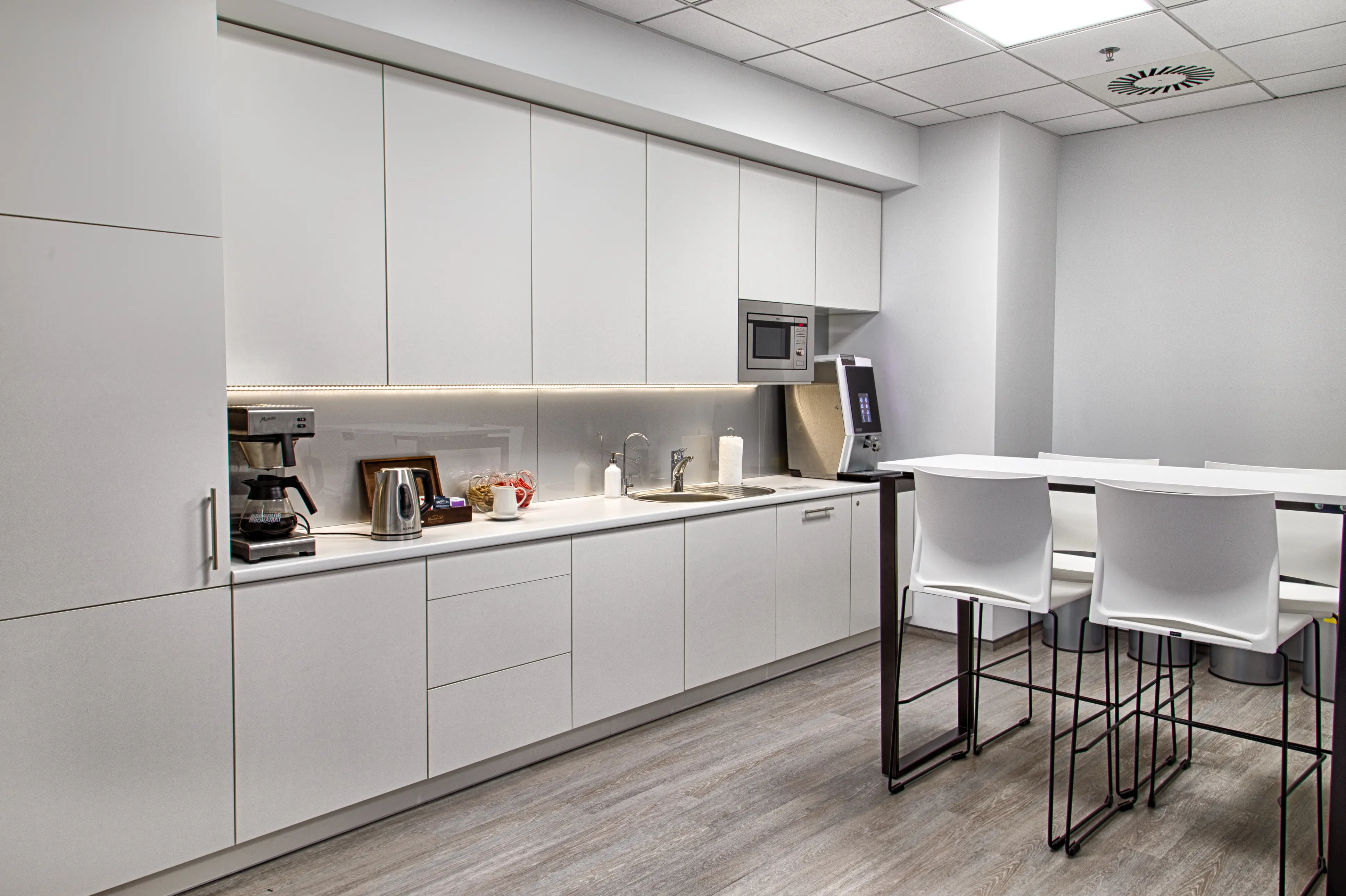 G43 Grzybowska, Grzybowska 43, Wola, Warszawa