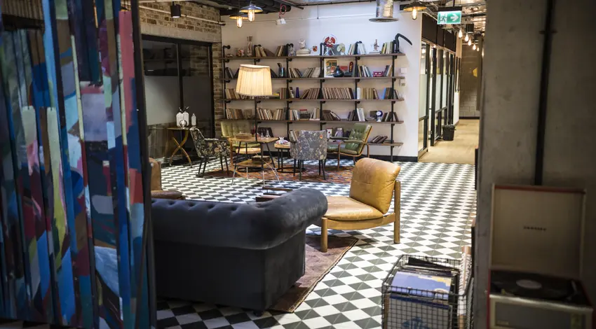 Mindspace Hala Koszyki, Koszykowa 61, Śródmieście, Warszawa
