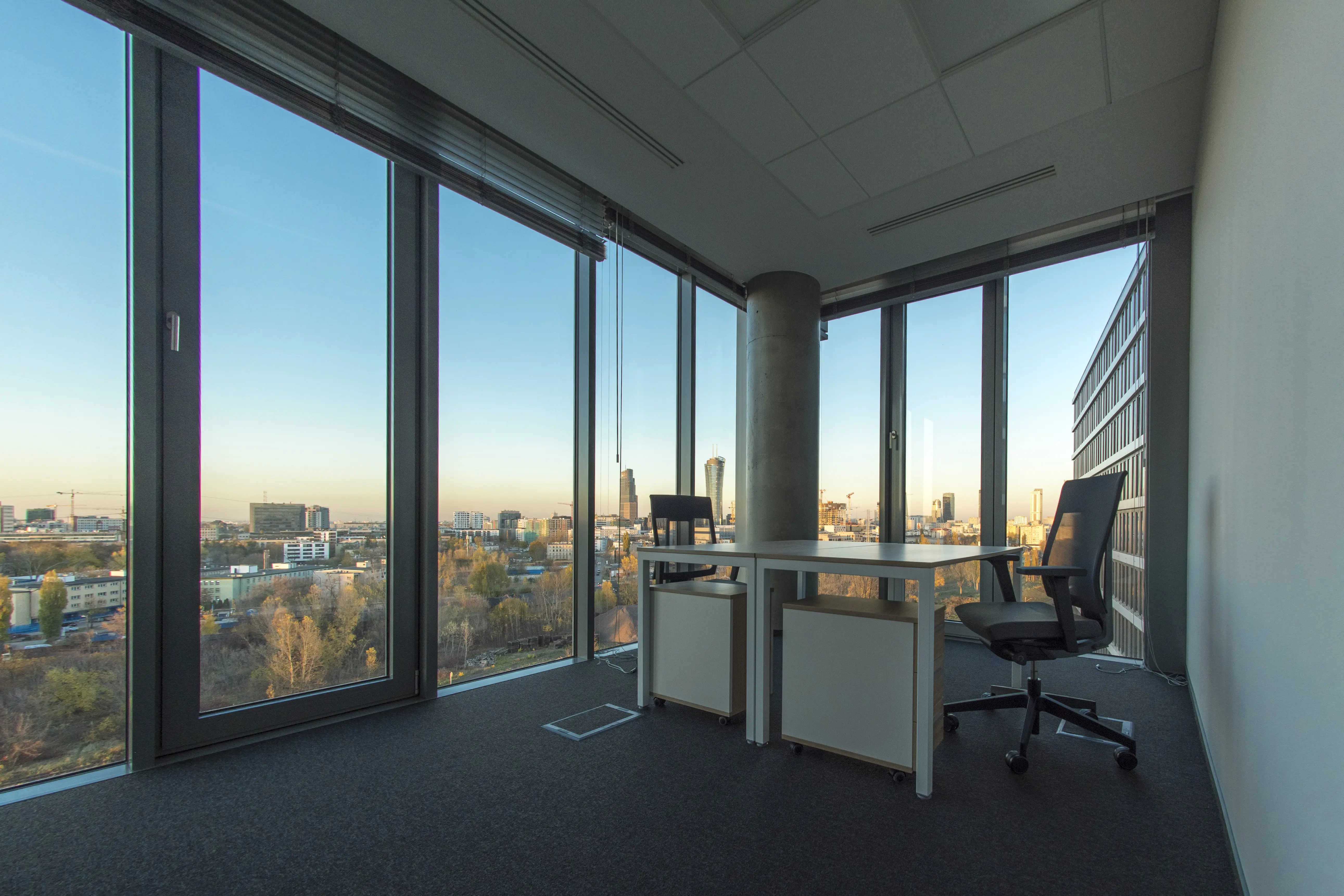 Equator IV (Cirrus), Al. Jerozolimskie 100, Ochota, Warszawa