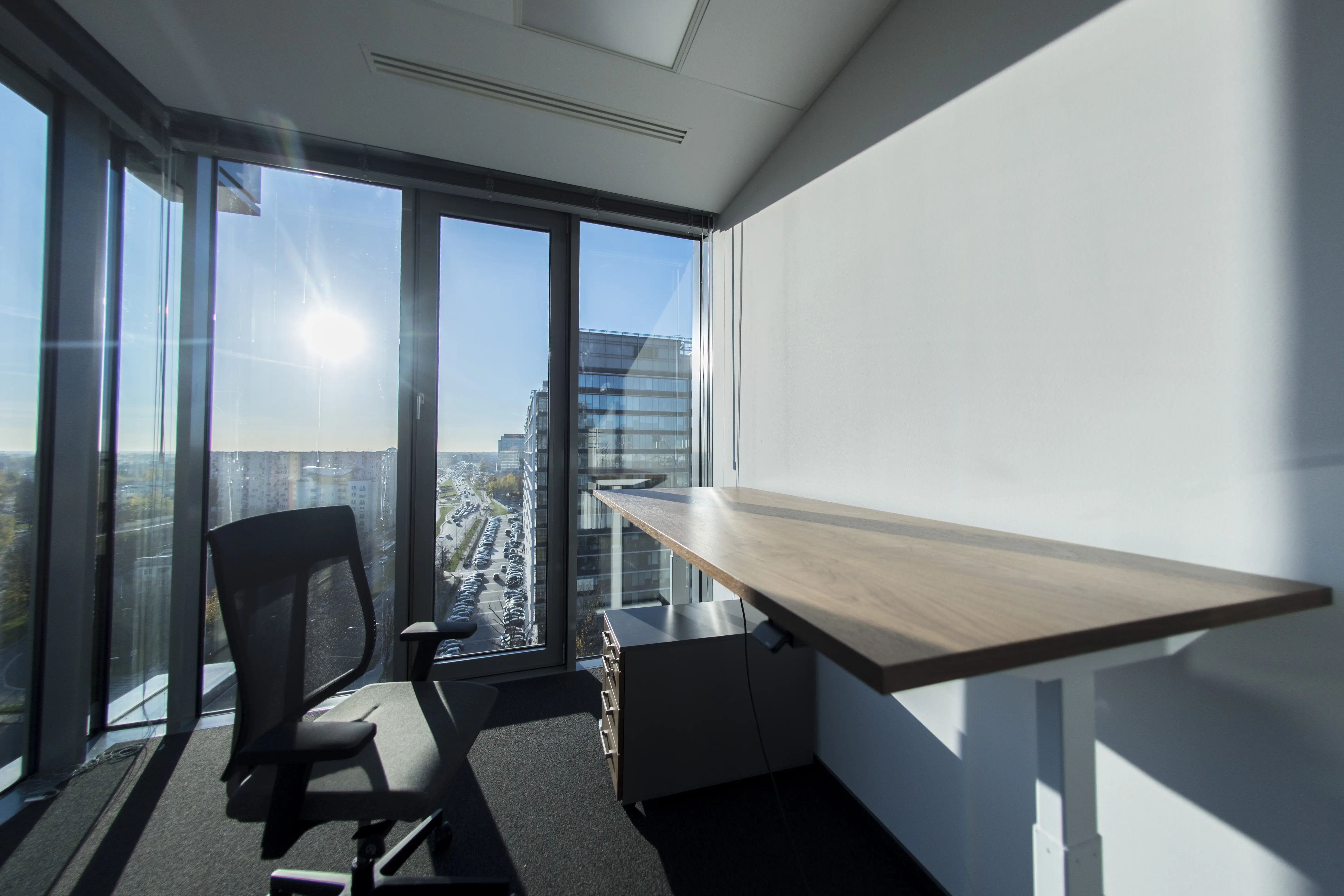 Equator IV (Cirrus), Al. Jerozolimskie 100, Ochota, Warszawa