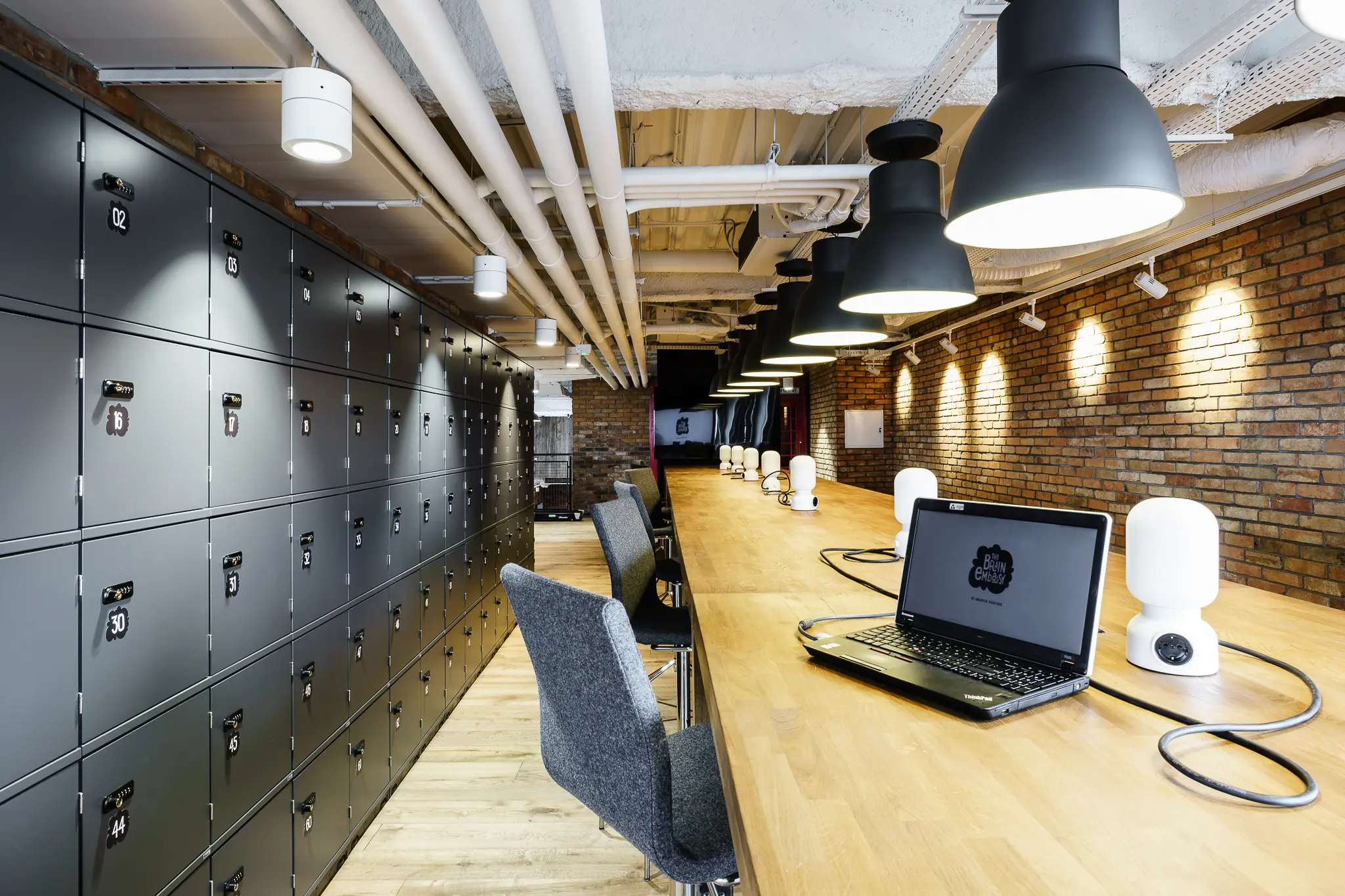 Brain Embassy Adgar Park West Aleje Jerozolimskie, Al. Jerozolimskie 181B, Ochota, Warszawa