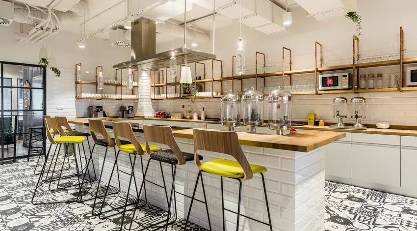 Brain Embassy Adgar Park West Aleje Jerozolimskie, Al. Jerozolimskie 181B, Ochota, Warszawa