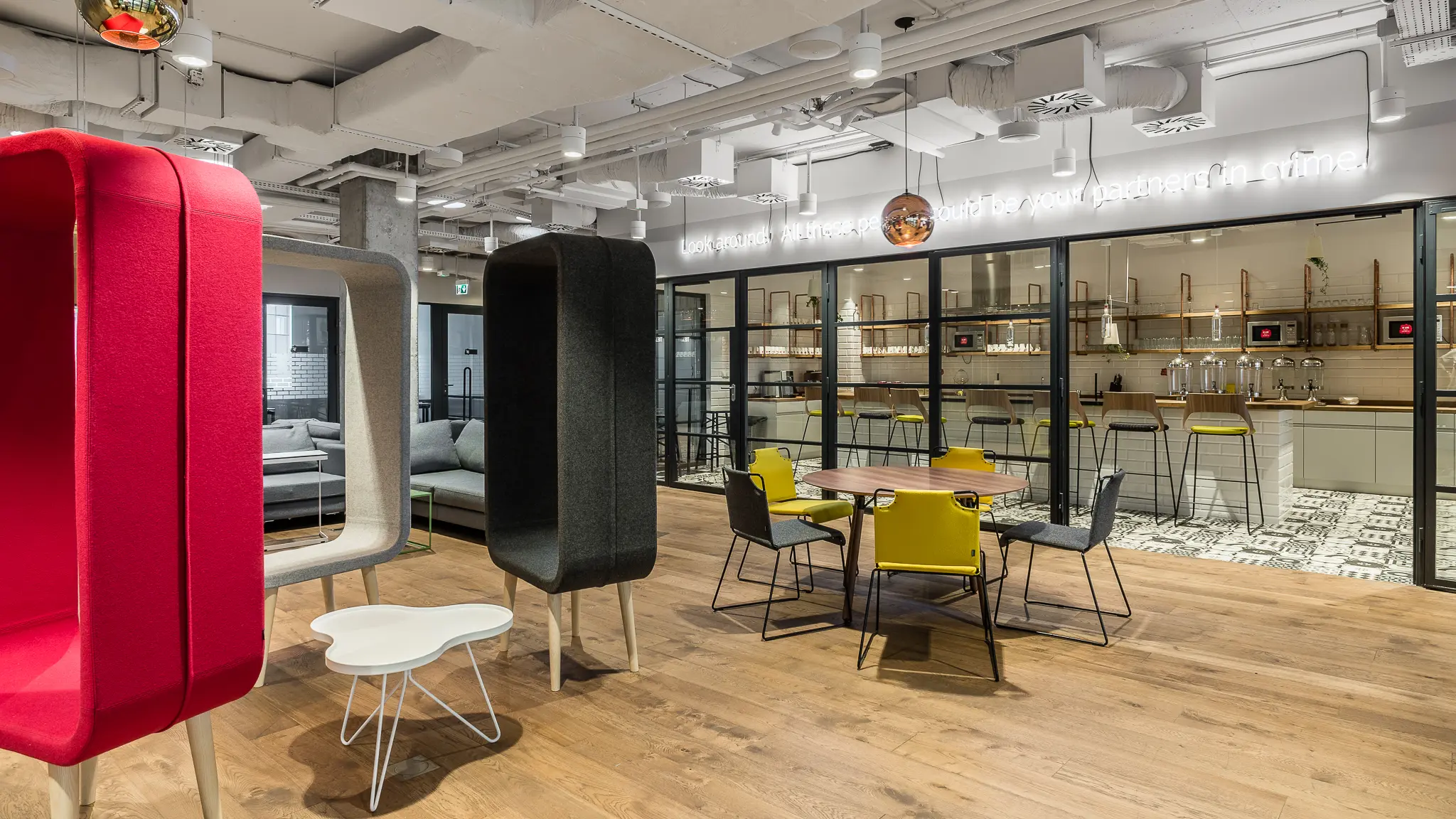 Brain Embassy Adgar Park West Aleje Jerozolimskie, Al. Jerozolimskie 181B, Ochota, Warszawa