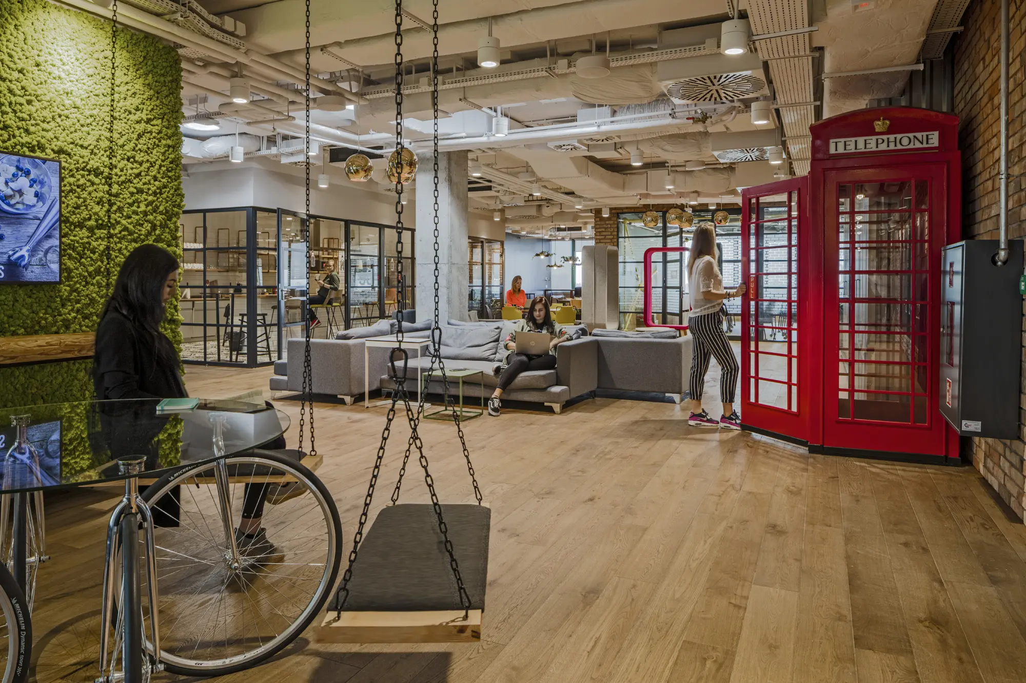 Brain Embassy Adgar Park West Aleje Jerozolimskie, Al. Jerozolimskie 181B, Ochota, Warszawa