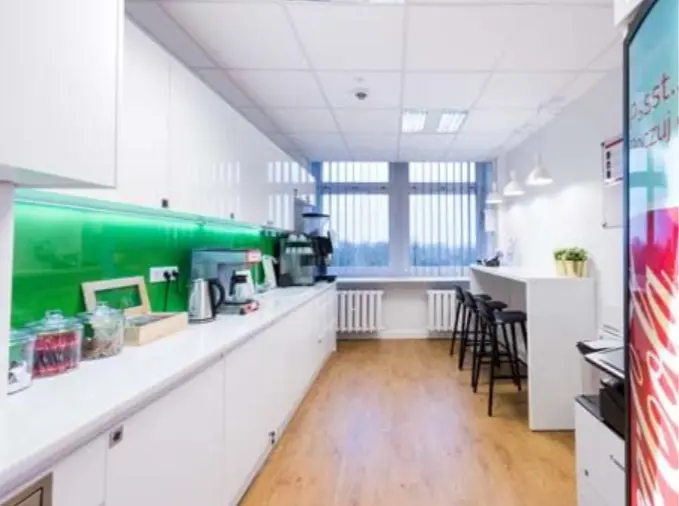 Al. Niepodległości 6, Niepodległości 6