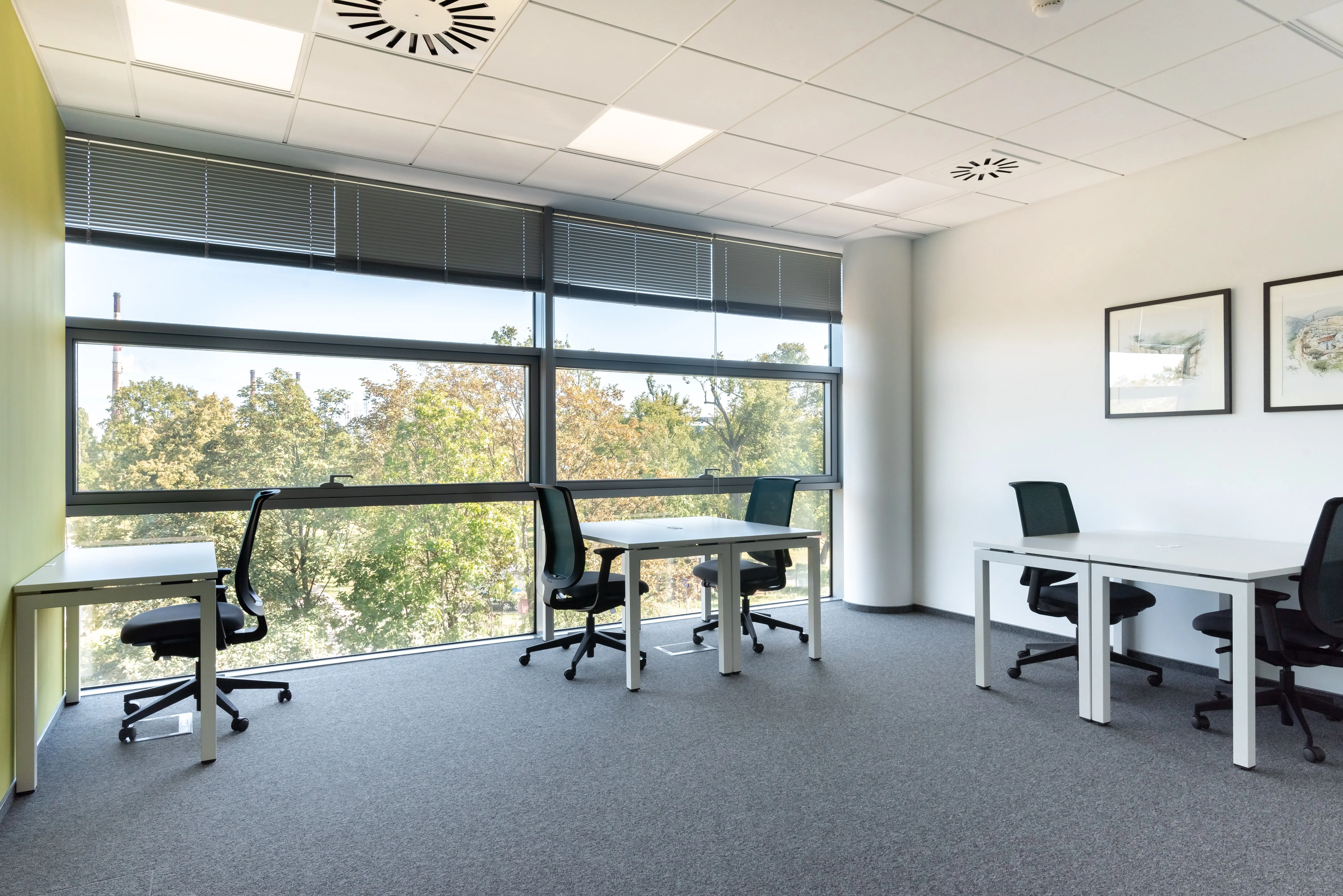 Opera Office, Zwycięstwa 13 A