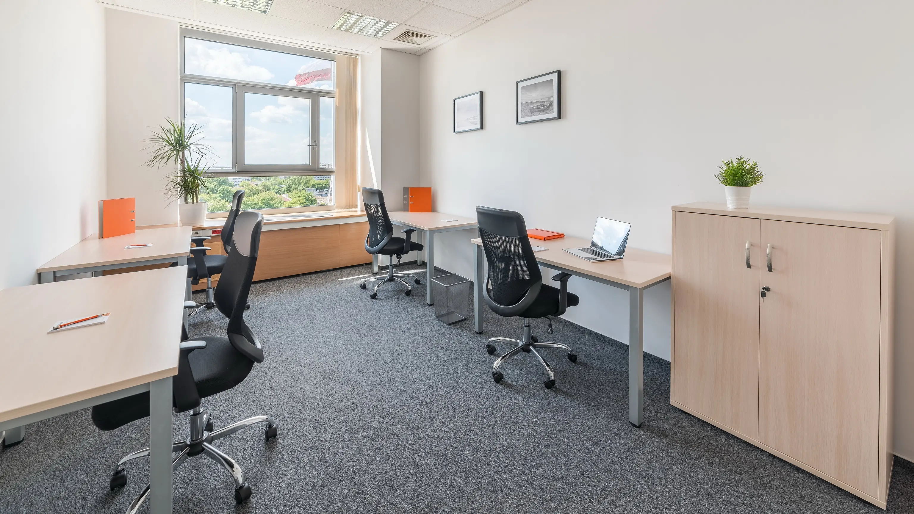 iDid Babka Tower Jana Pawła II, Jana Pawła II 80