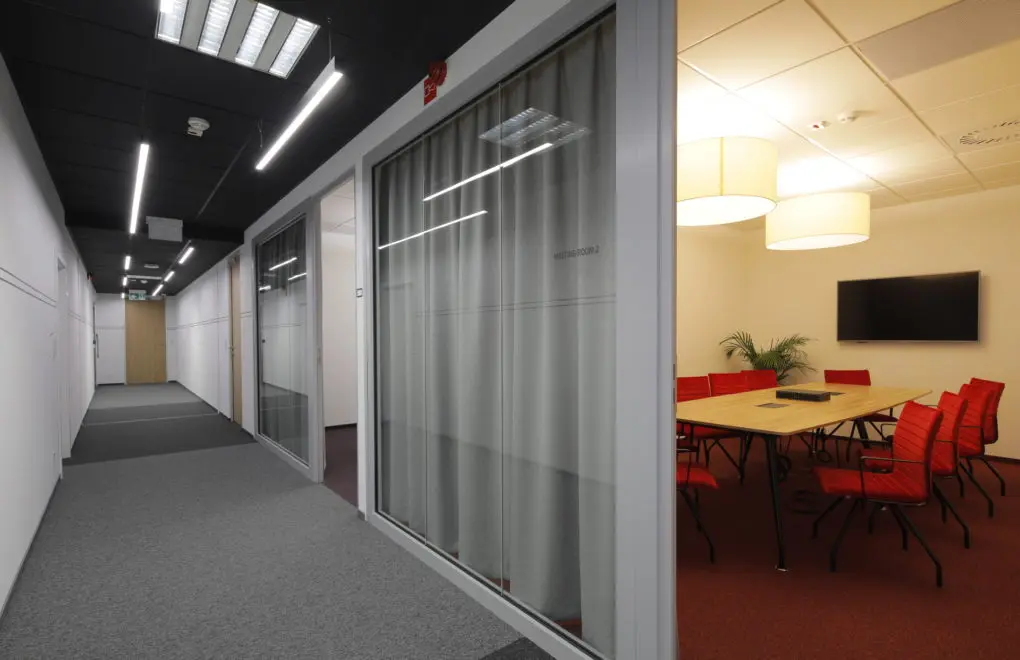 Aquarius Business House, ulica Swobodna 1