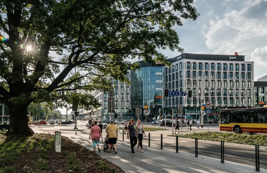 Aquarius Business House, ulica Swobodna 1