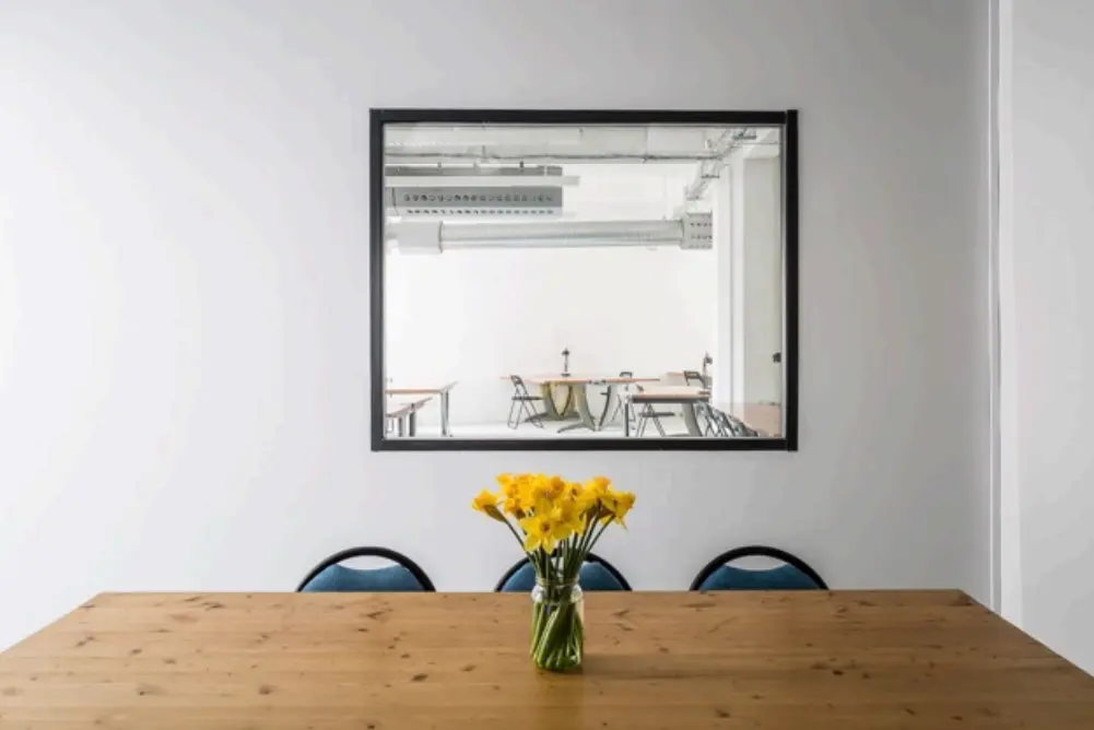 Dom Towarowy Braci Jabłkowskich, Bracka 25