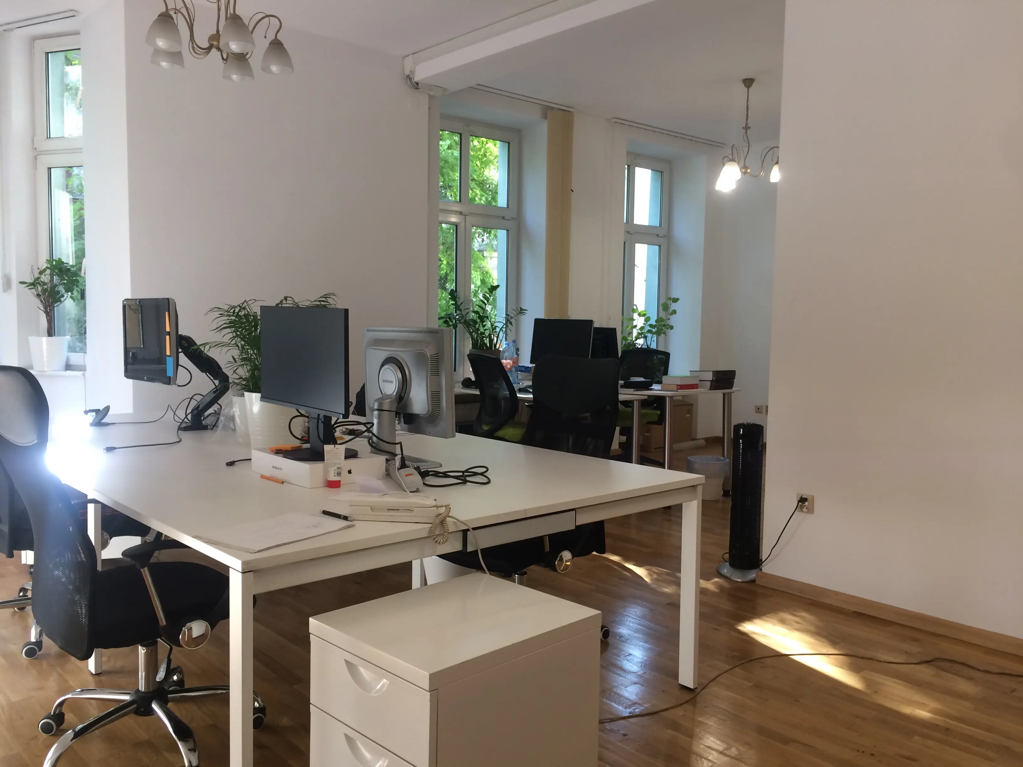 Dwernickiego 6/4, Dwernickiego 6/4