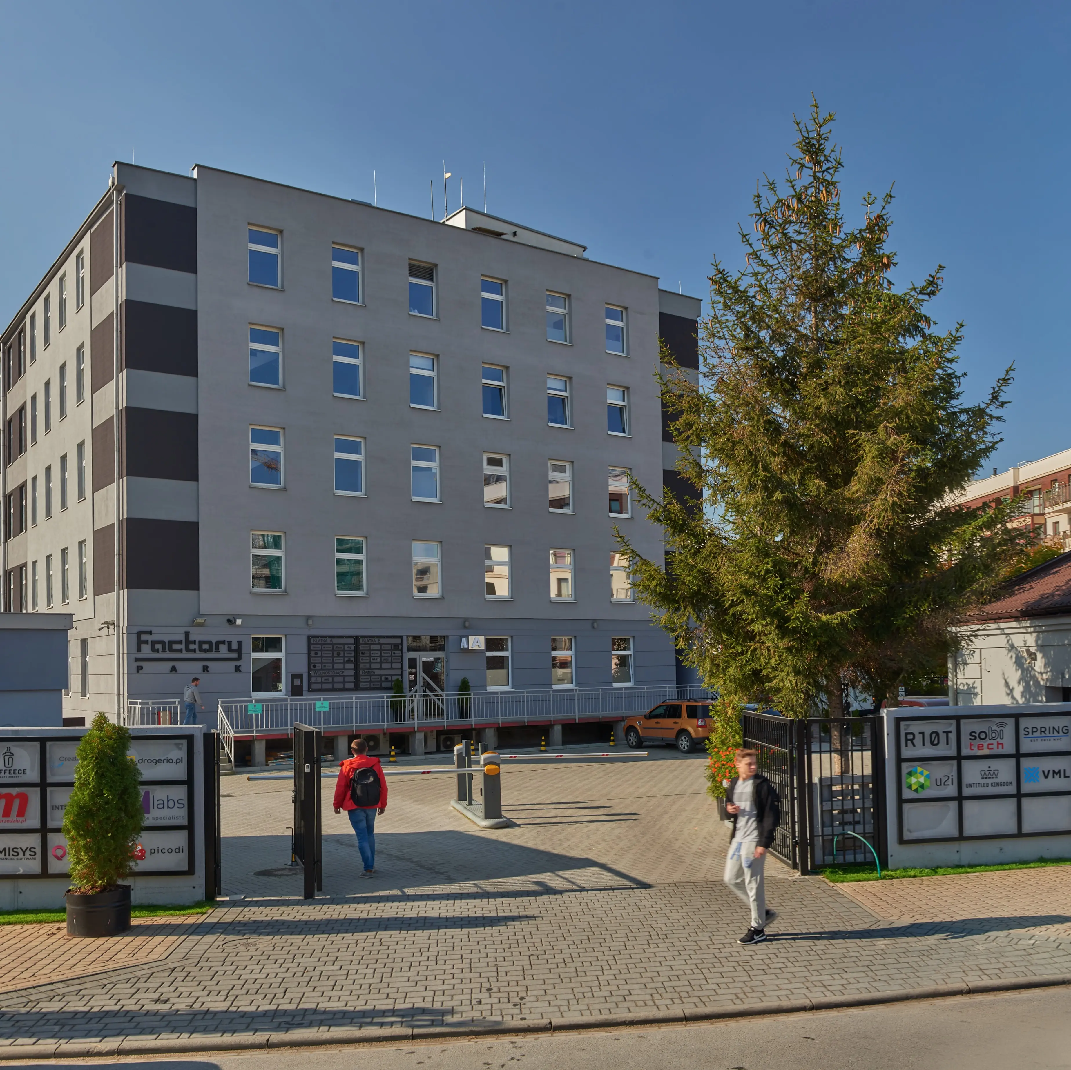 Cluster Zabłocie, Przemysłowa 12