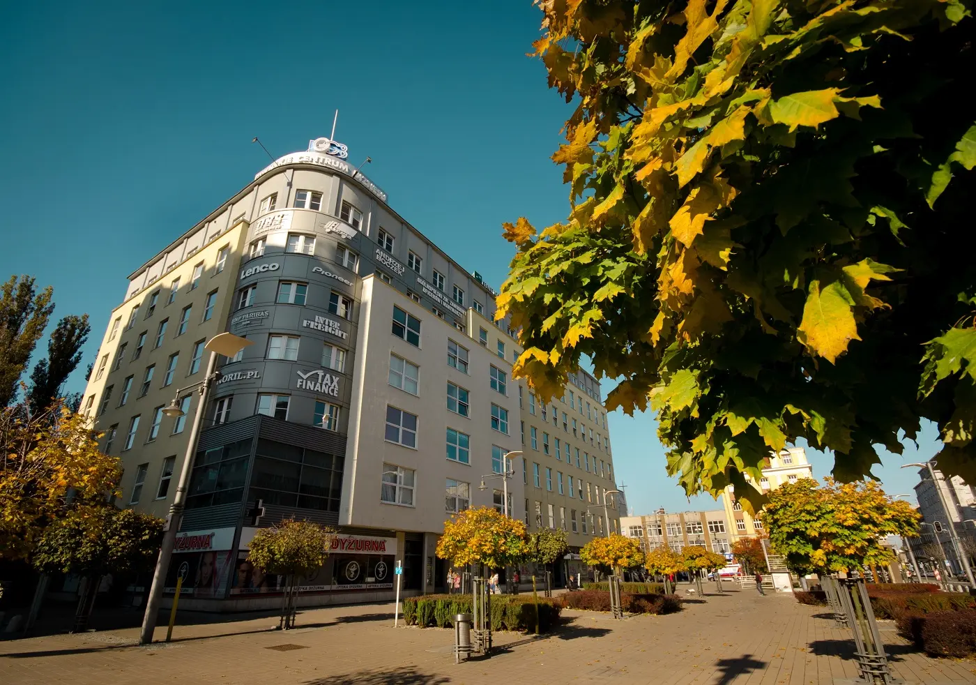 Gdyńskie Centrum Biznesu, Plac Kaszubski 8