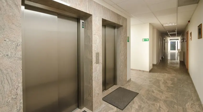 Gdyńskie Centrum Biznesu, Plac Kaszubski 8, Gdynia