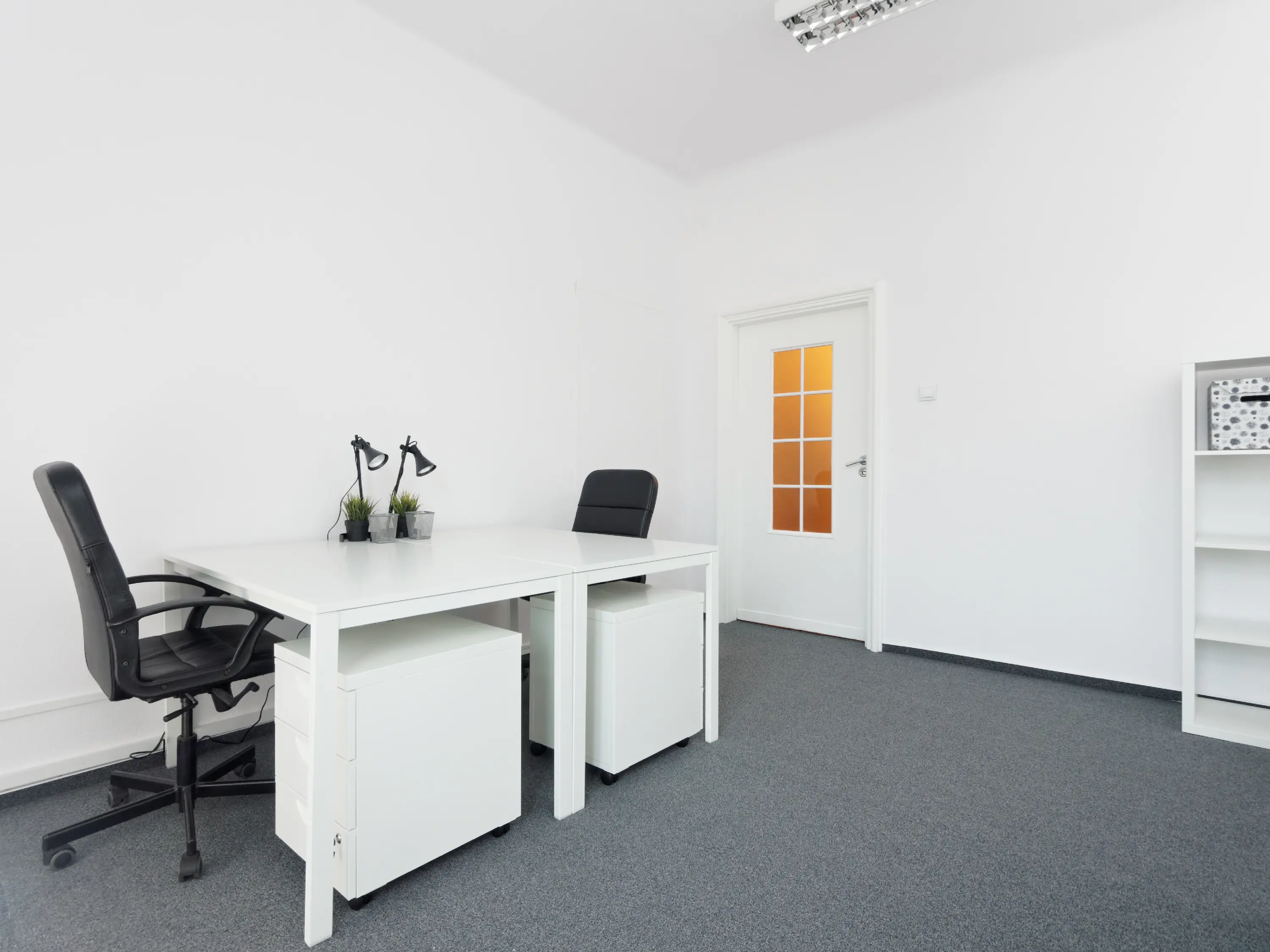 Centrum Żoliborz, Inwalidów 10