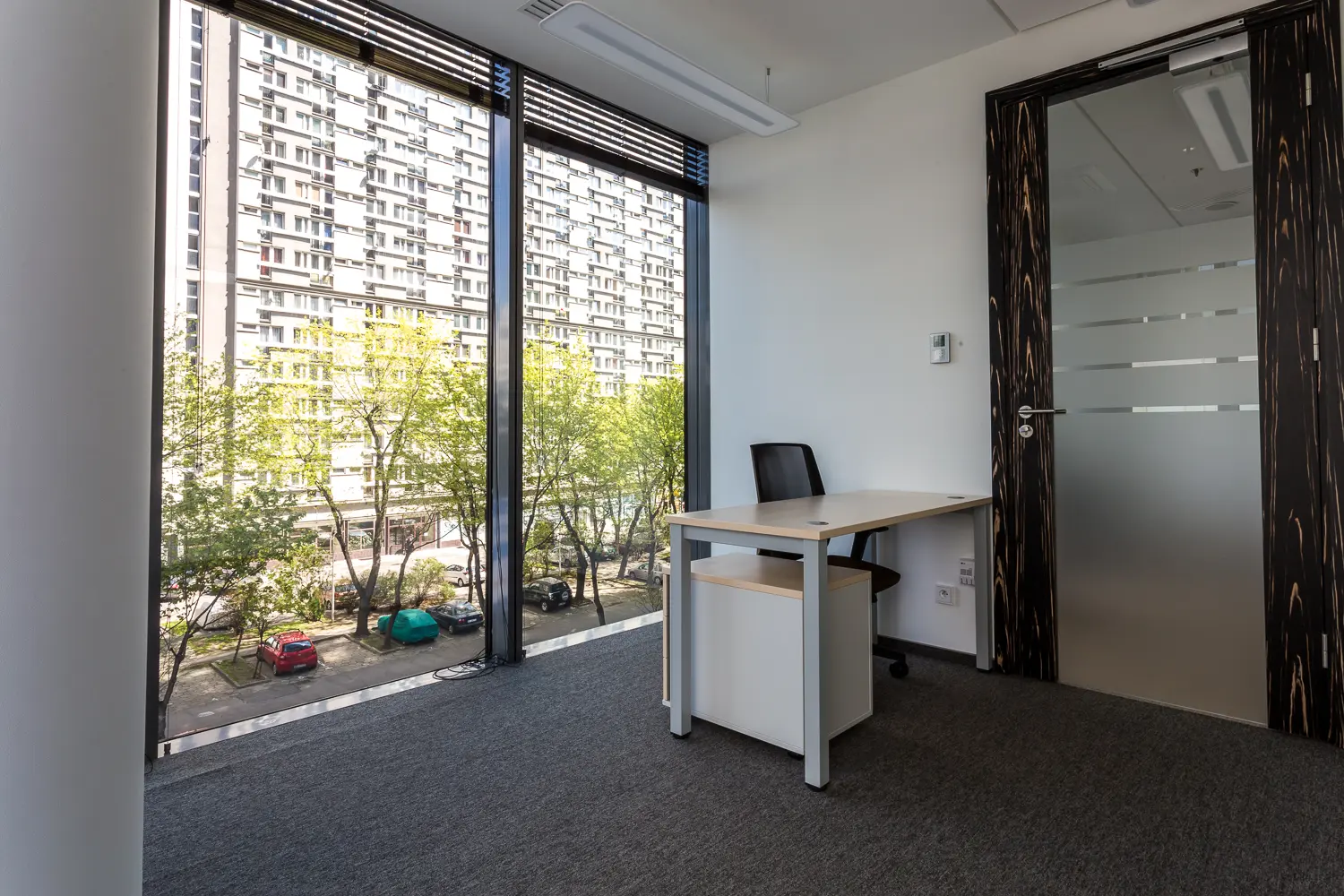 Omni Office Q22 Jana Pawła, Jana Pawła II 22