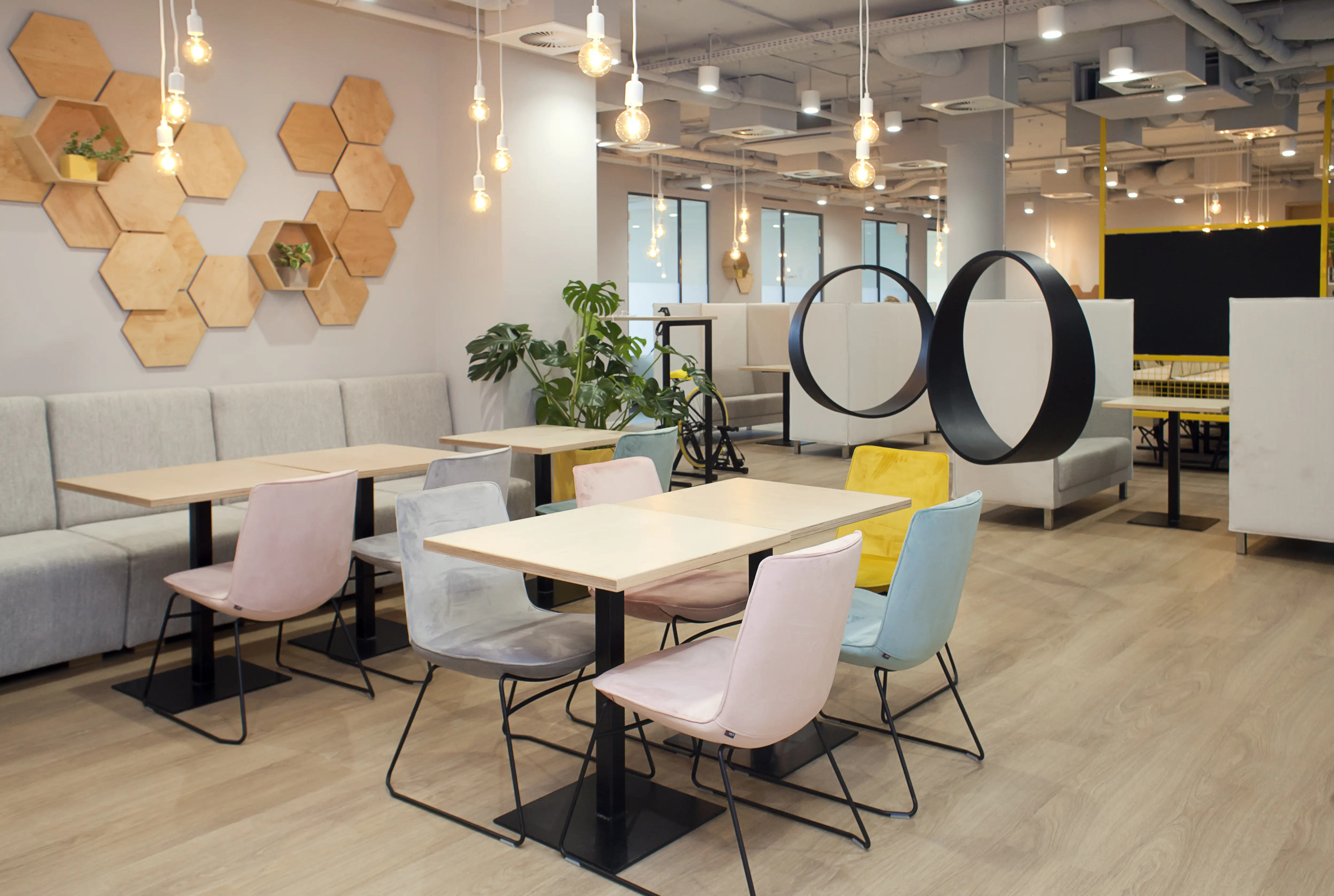 Bee Creative Royal Wilanów Klimczaka, Klimczaka 1