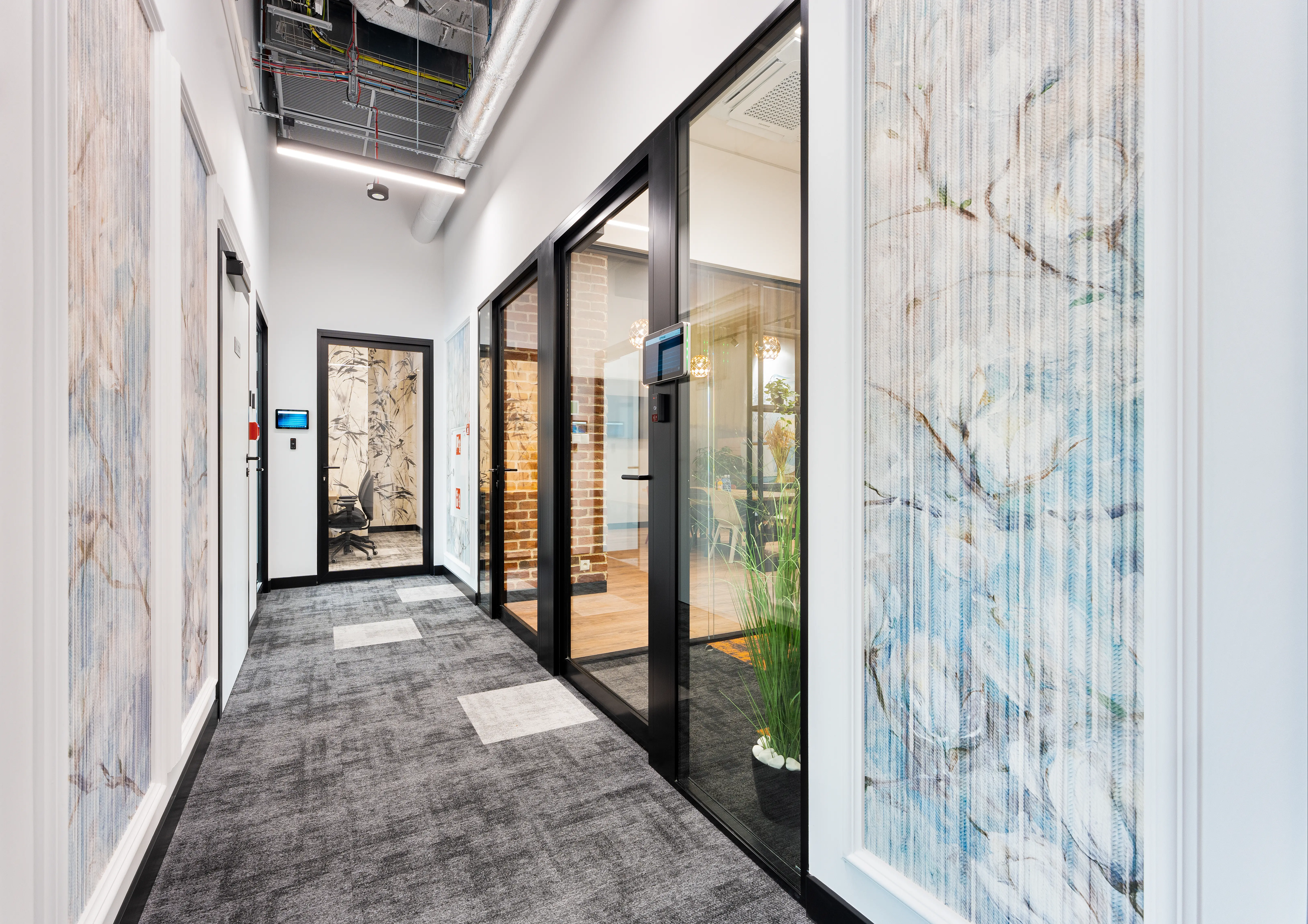 Podium Park B, Jana Pawła II 43B, Kraków