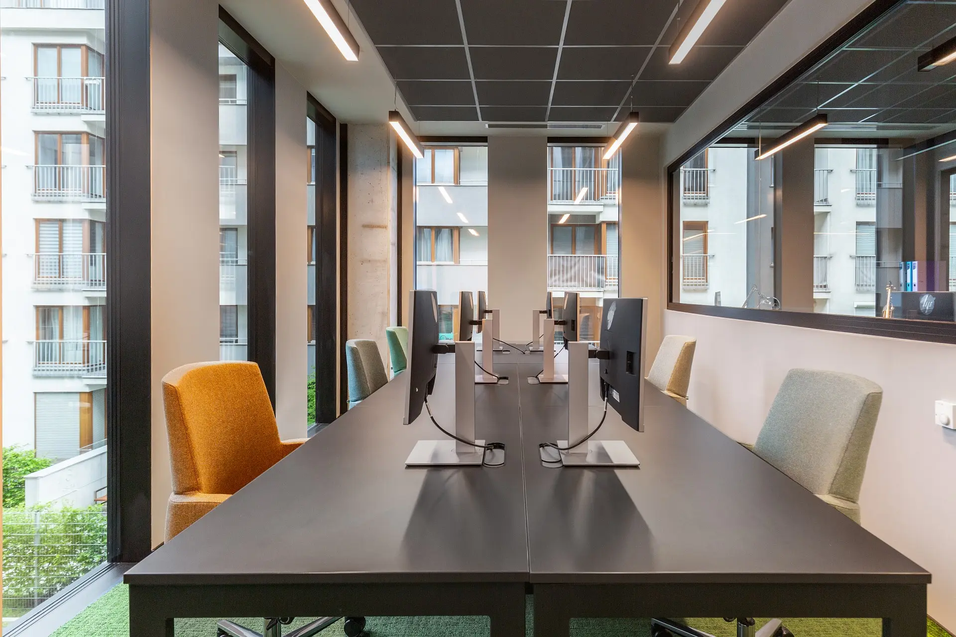 Maraton, Królowej Jadwigi 43, Stare Miasto, Poznań