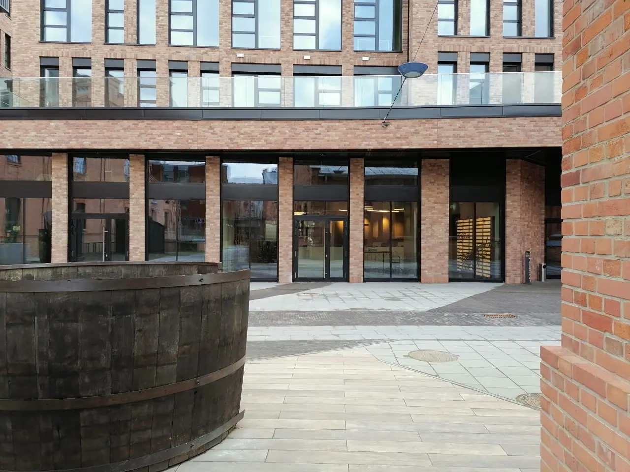 Monopol M, Plac Konesera 12, Praga, Warszawa