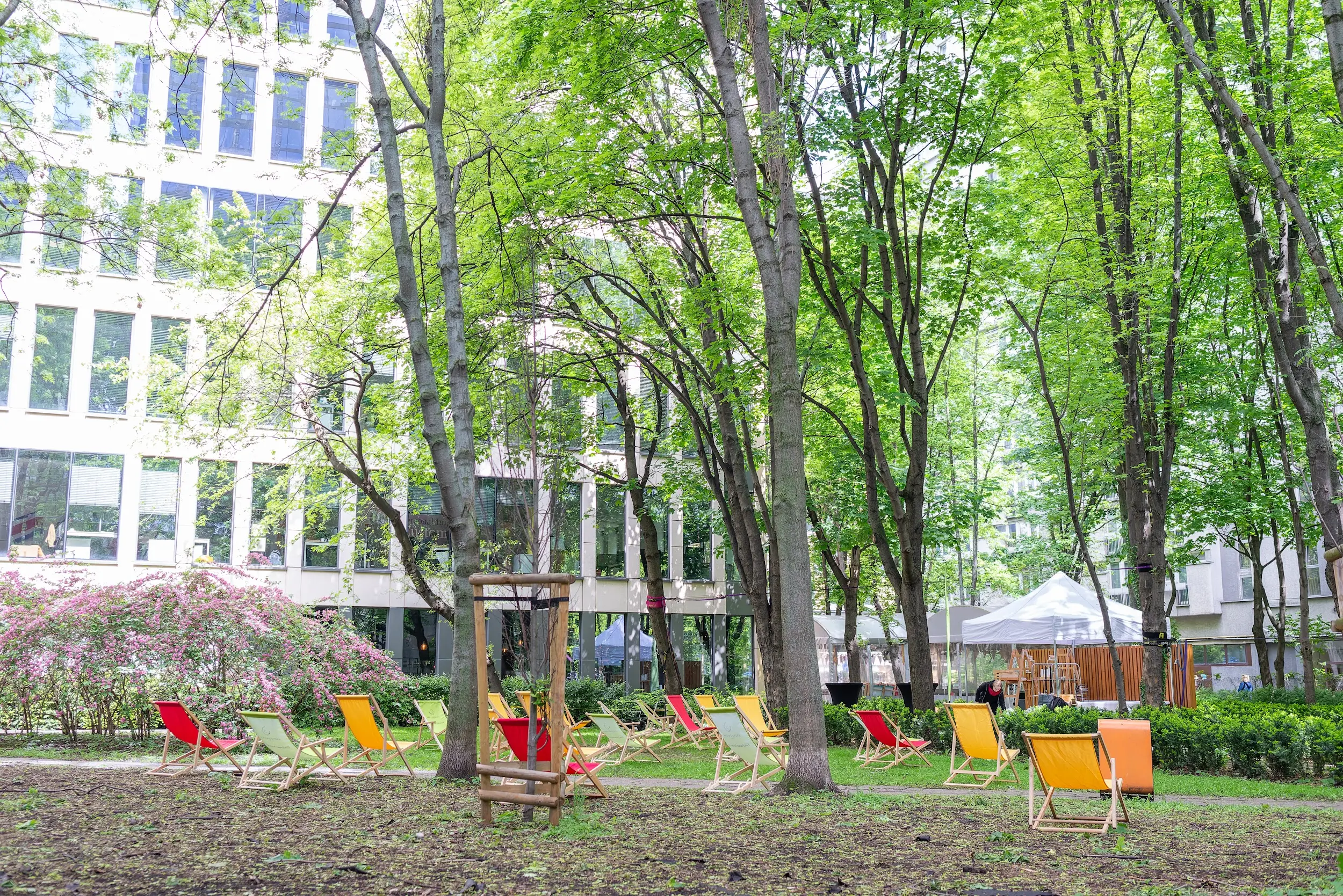 Grzybowska Park, Grzybowska 5a