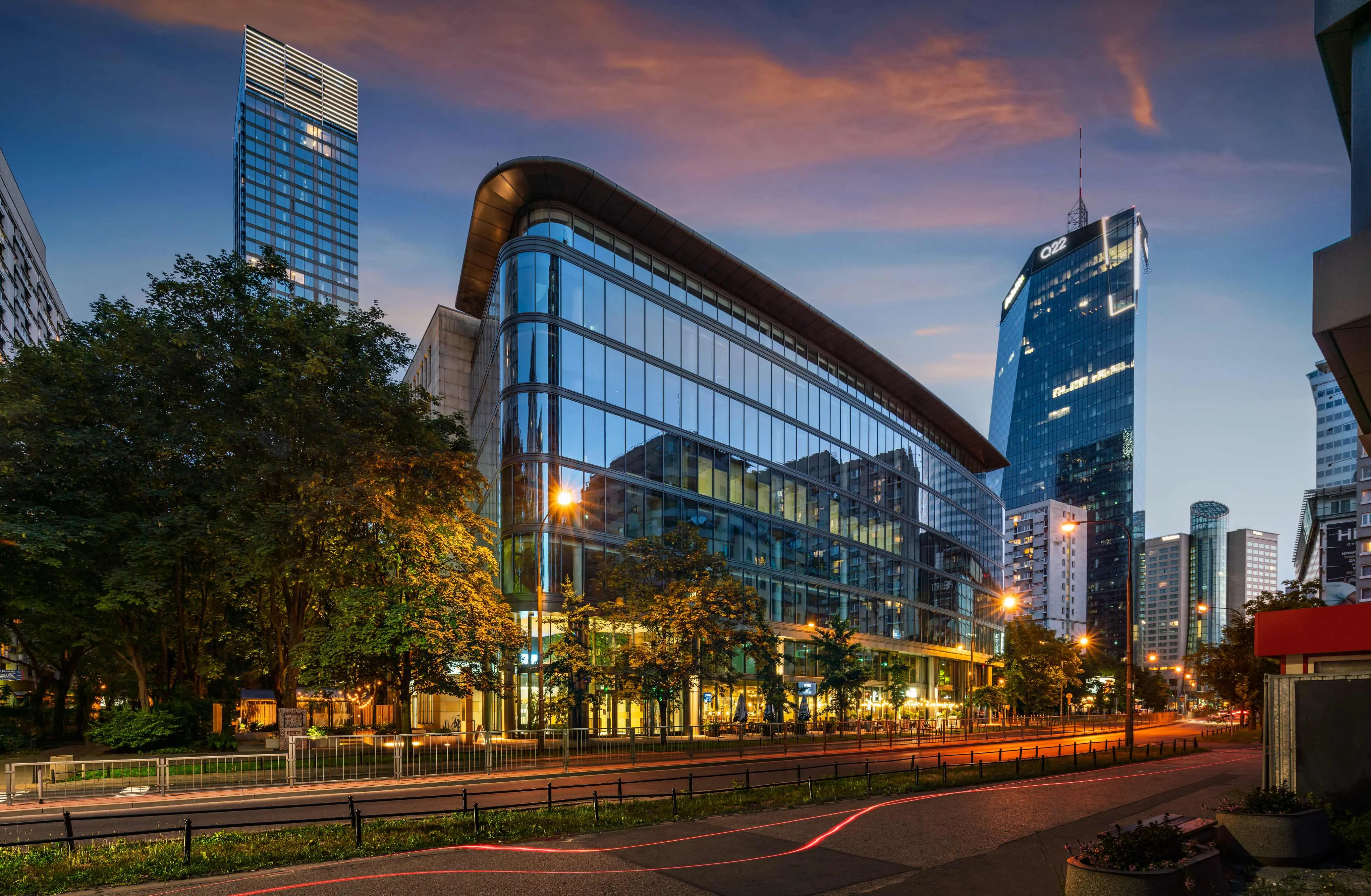 Grzybowska Park, Grzybowska 5a