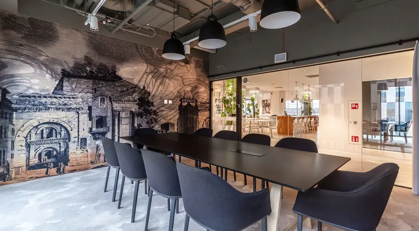 High5ive, Pawia 9, Śródmieście, Kraków