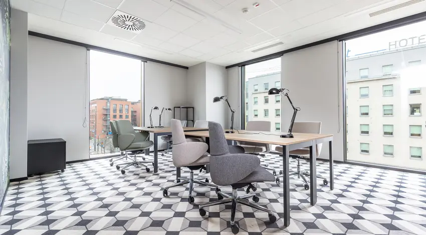 High5ive, Pawia 9, Śródmieście, Kraków