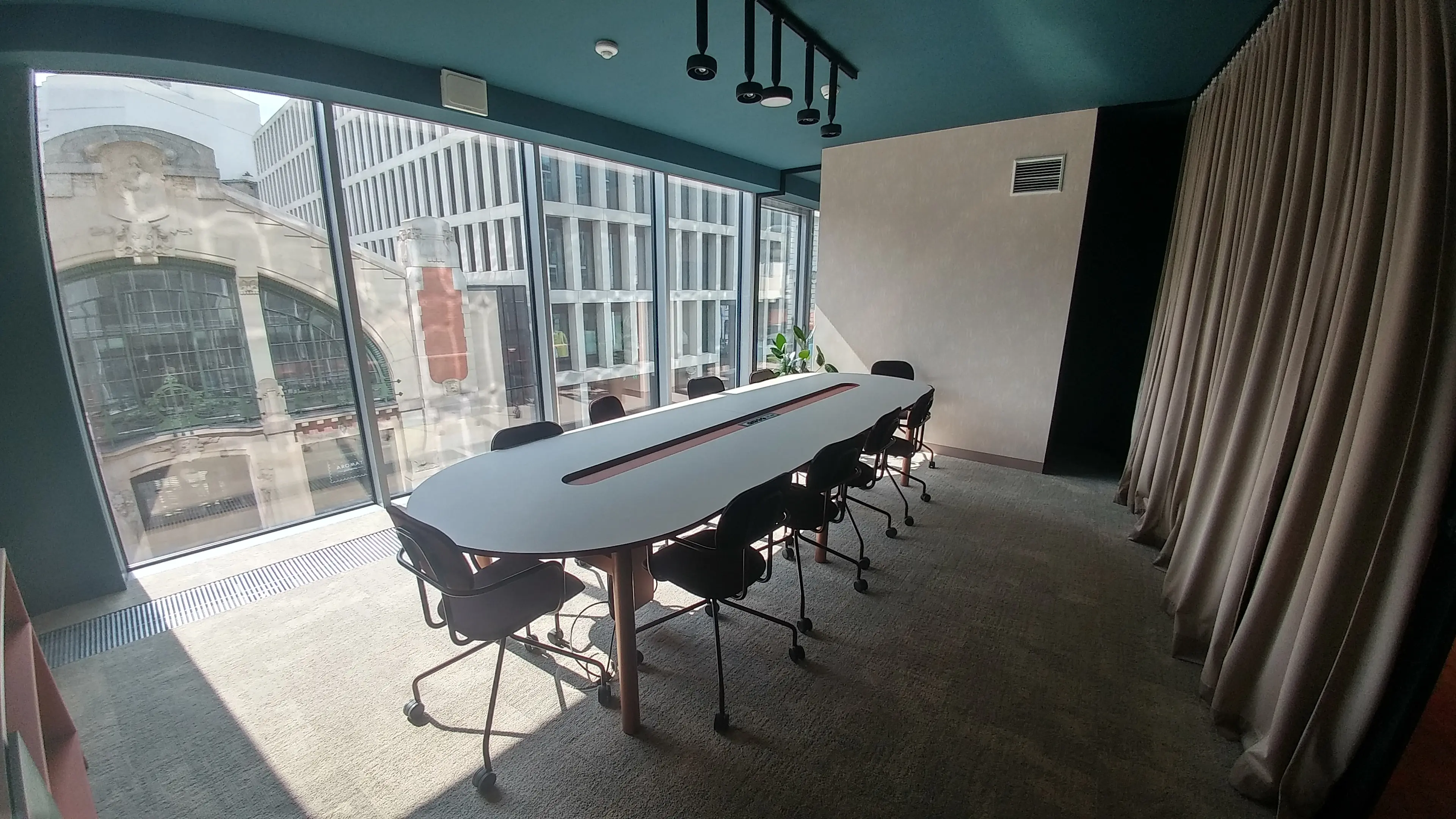 The Nest, Piękna 49, Śródmieście, Warszawa