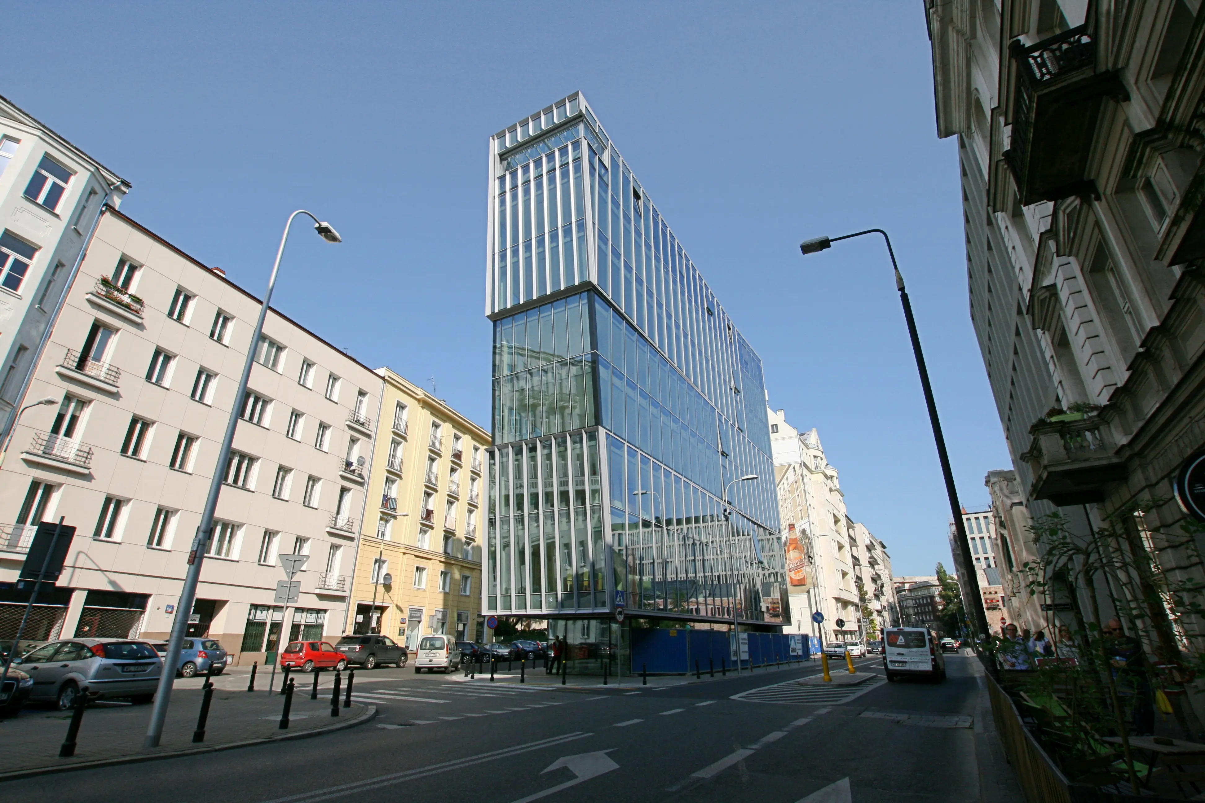 The Nest, Piękna 49