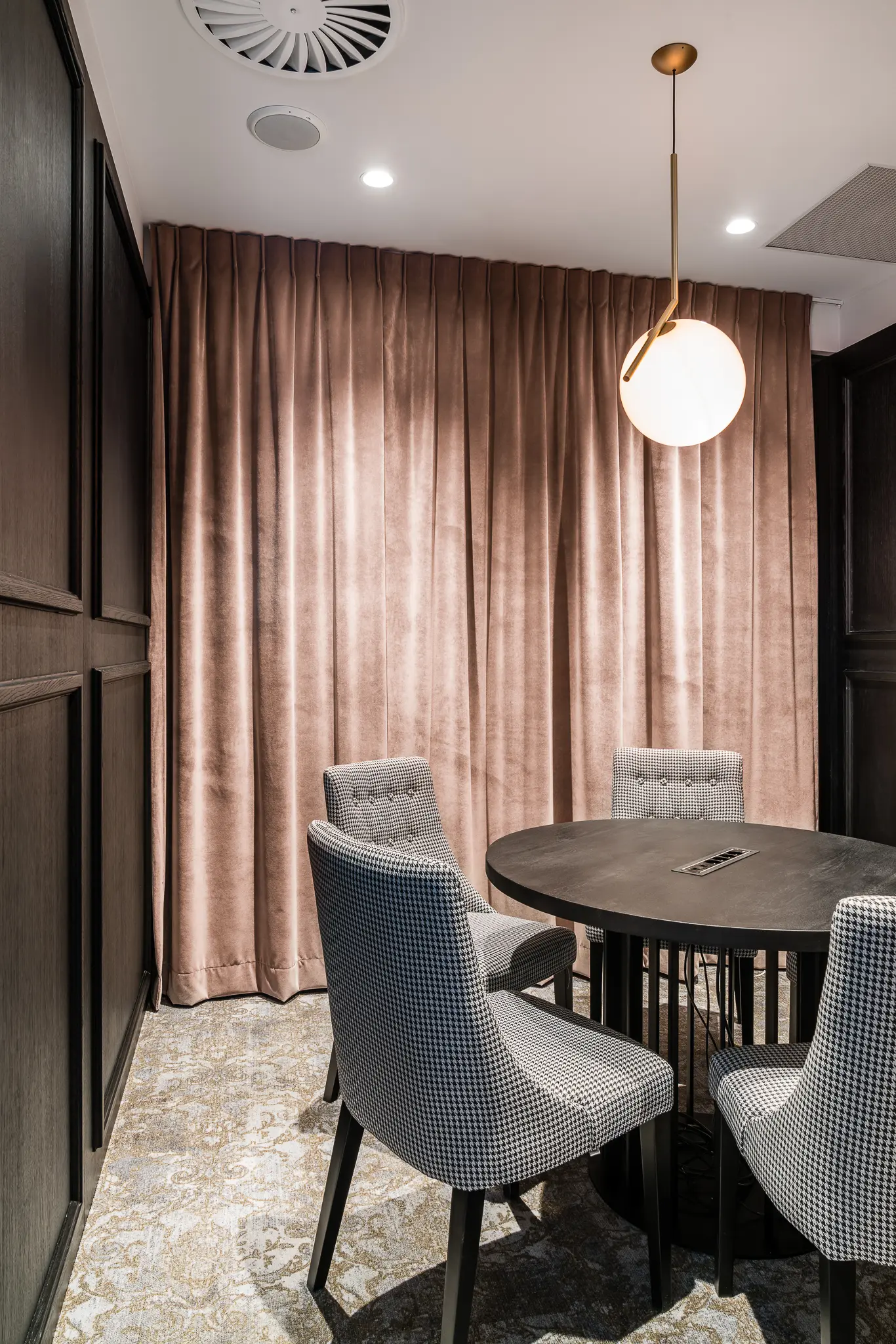 Plac Małachowskiego, Małachowskiego 2, Śródmieście, Warszawa