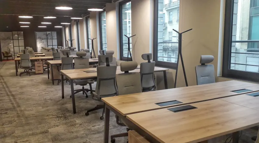 Ethos, Trzech Krzyży 10/14, Śródmieście, Warszawa