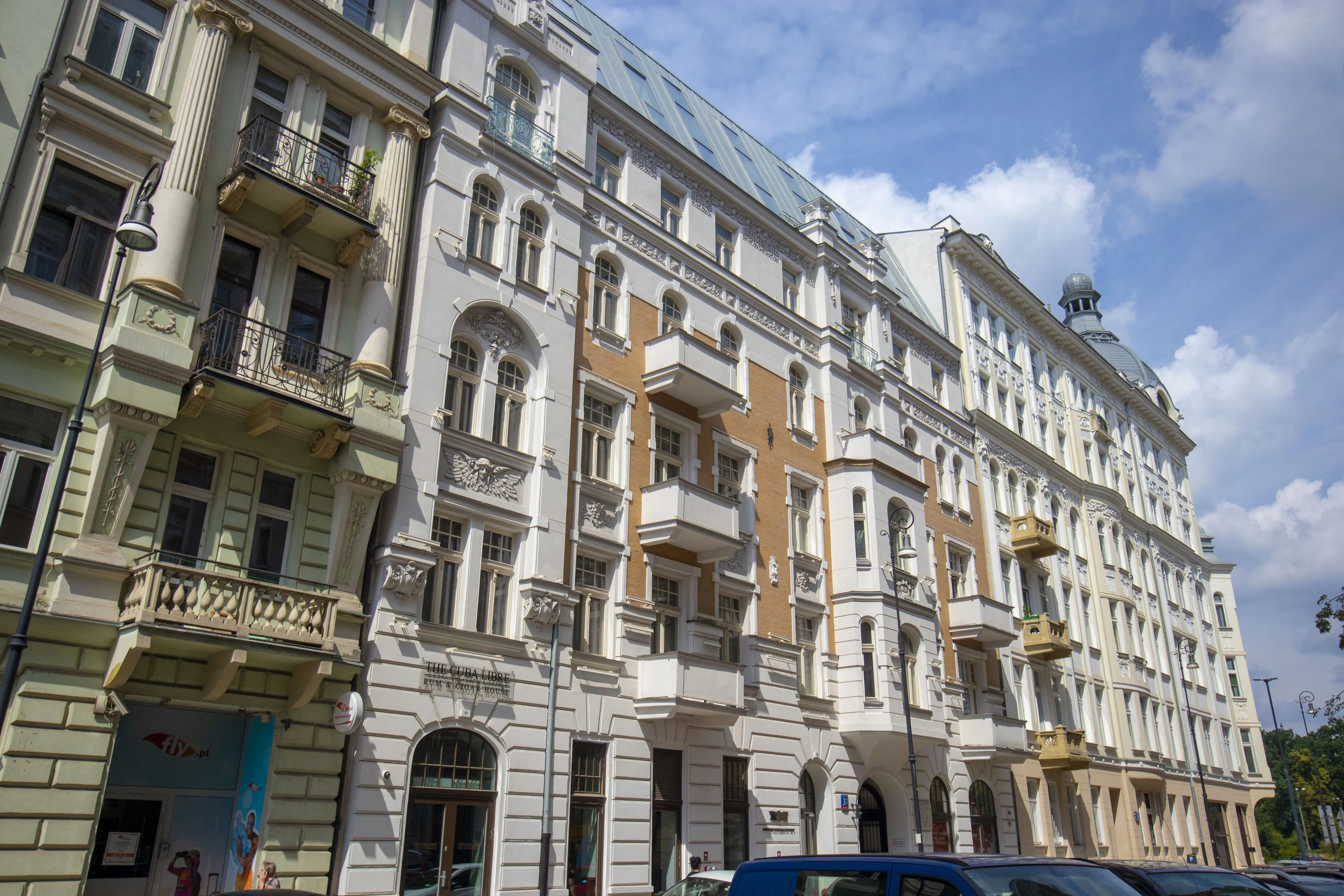 Poznańska 37, Poznańska 37