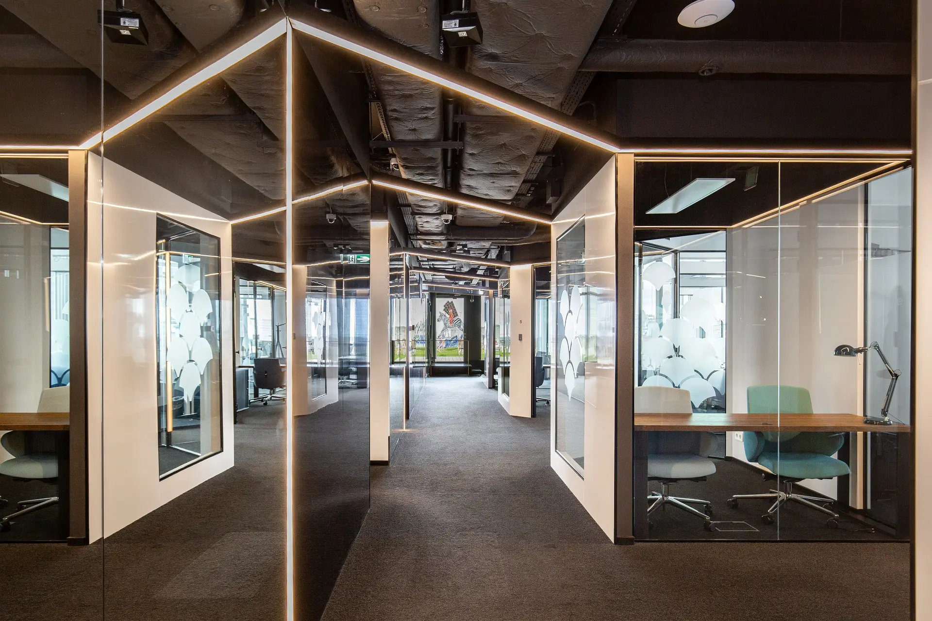 Astoria, Przeskok 2, Śródmieście, Warszawa