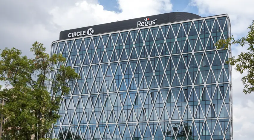 Villa Metro, Puławska 145 B, Mokotów, Warszawa