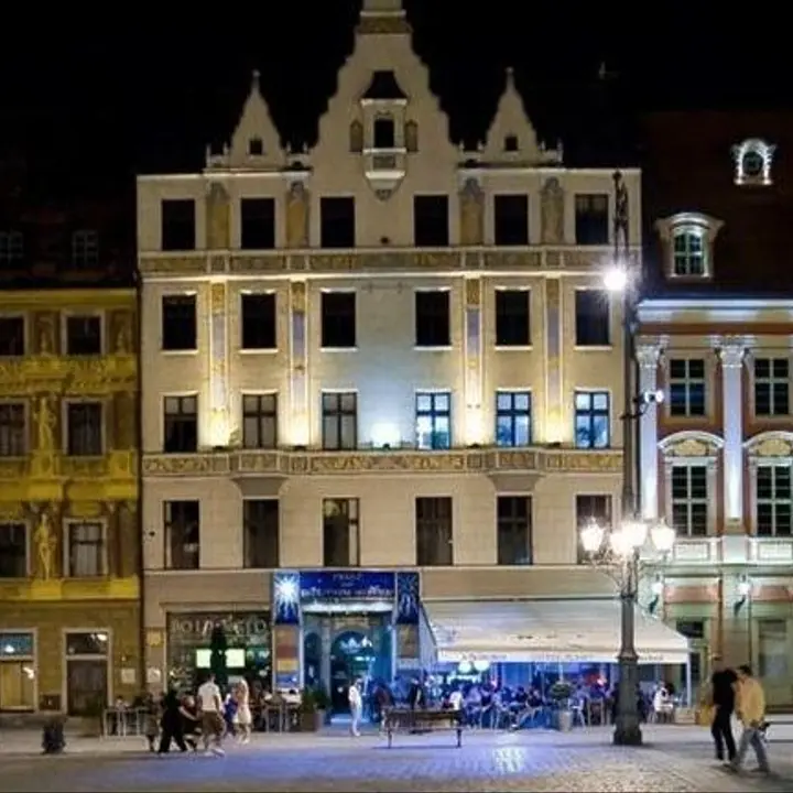 Pasaż pod Błękitnym Słońcem, Rynek 7, Stare Miasto, Wrocław