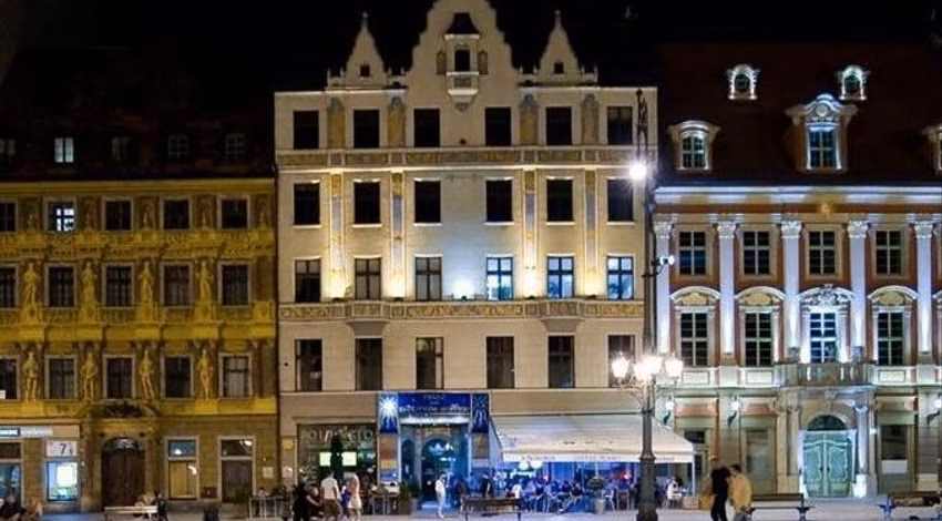 Pasaż pod Błękitnym Słońcem, Rynek 7, Stare Miasto, Wrocław