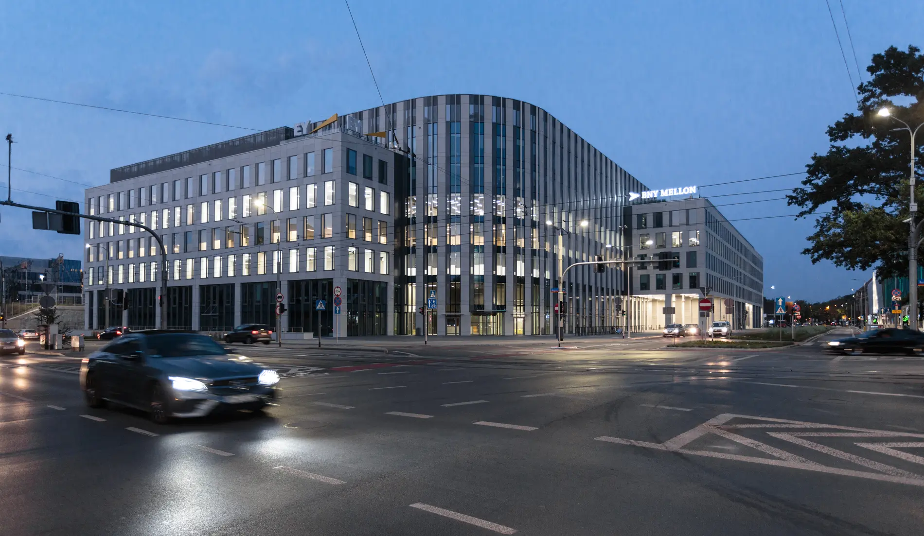 Sagittarius Business House, Sucha 2