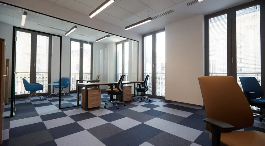 Workin Senatorska Plac Zamkowy, Senatorska 2, Śródmieście, Warszawa