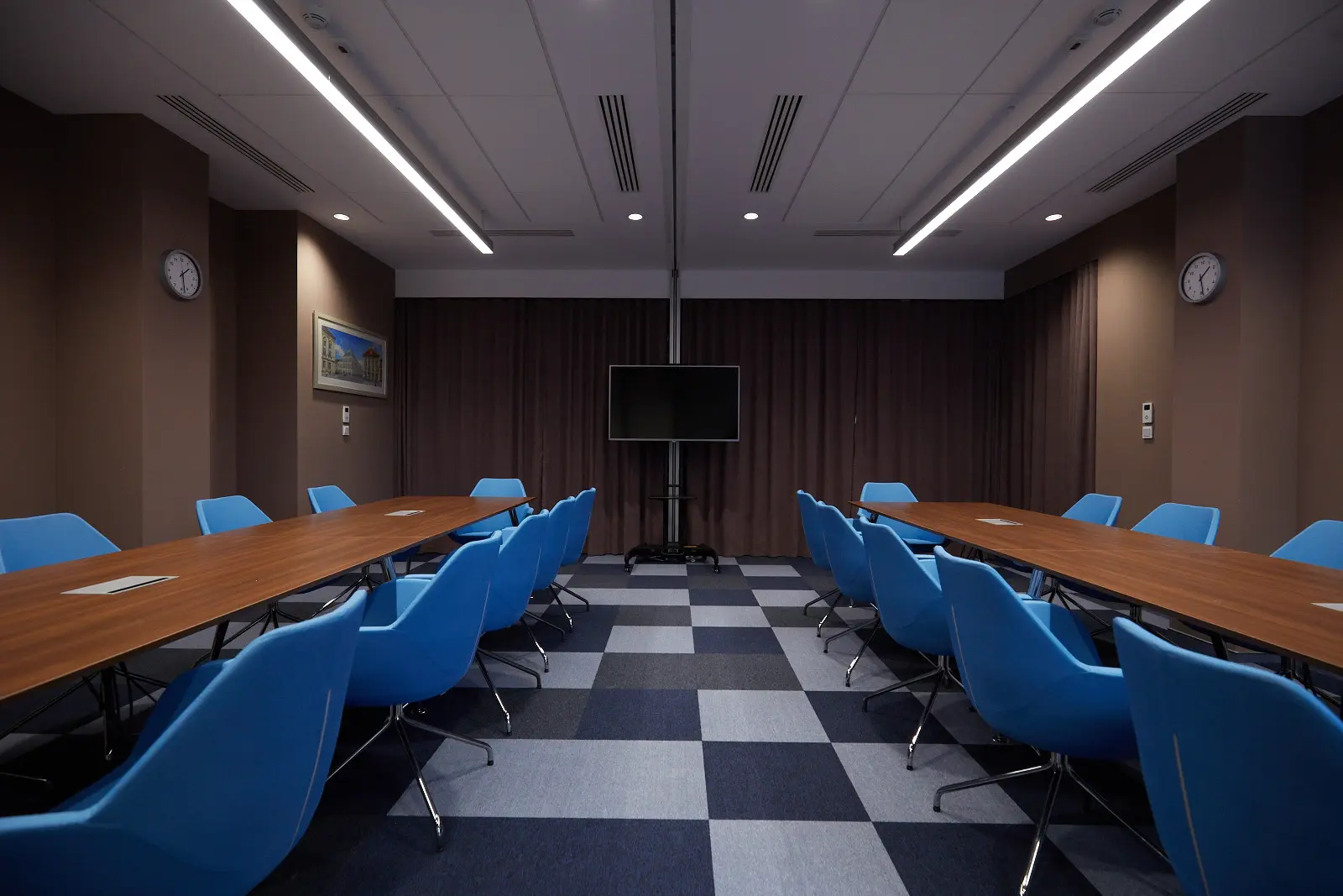 Workin Senatorska Plac Zamkowy, Senatorska 2, Śródmieście, Warszawa