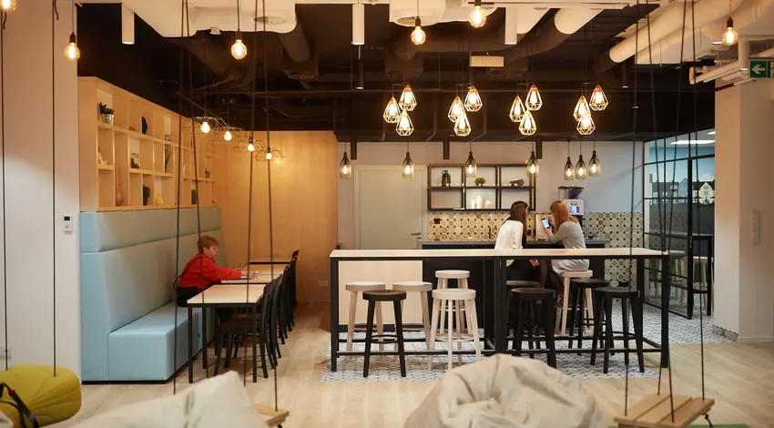 Workin Senatorska Plac Zamkowy, Senatorska 2, Śródmieście, Warszawa