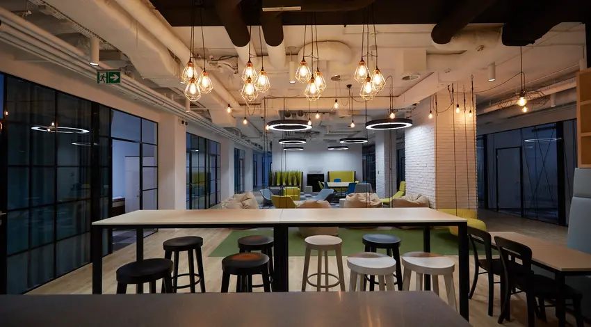 Workin Senatorska Plac Zamkowy, Senatorska 2, Śródmieście, Warszawa