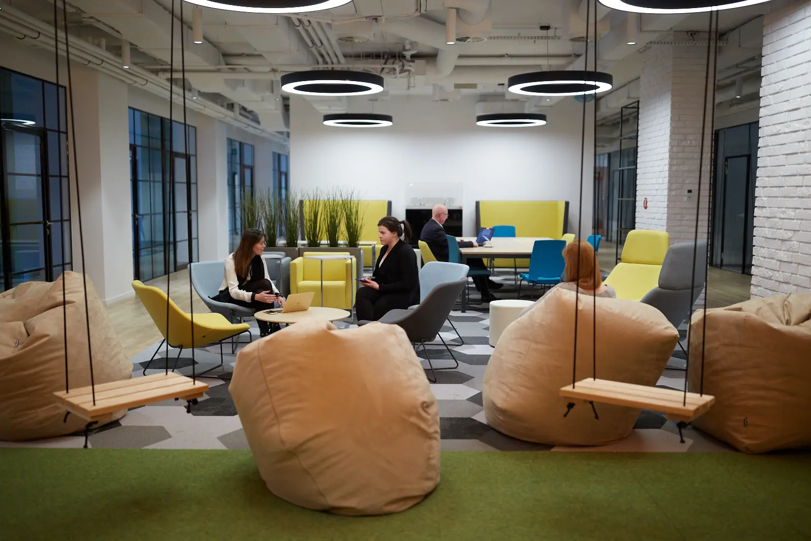 Workin Senatorska Plac Zamkowy, Senatorska 2, Śródmieście, Warszawa