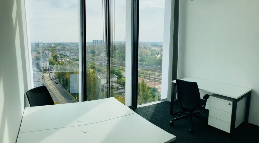 Silver Tower Center, Konstytucji 3 Maja 3, Krzyki, Wrocław