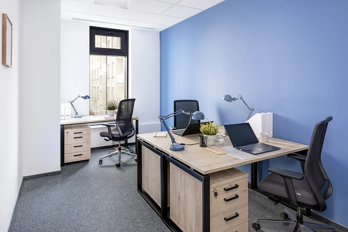 Wola Retro, Skierniewicka 16/20