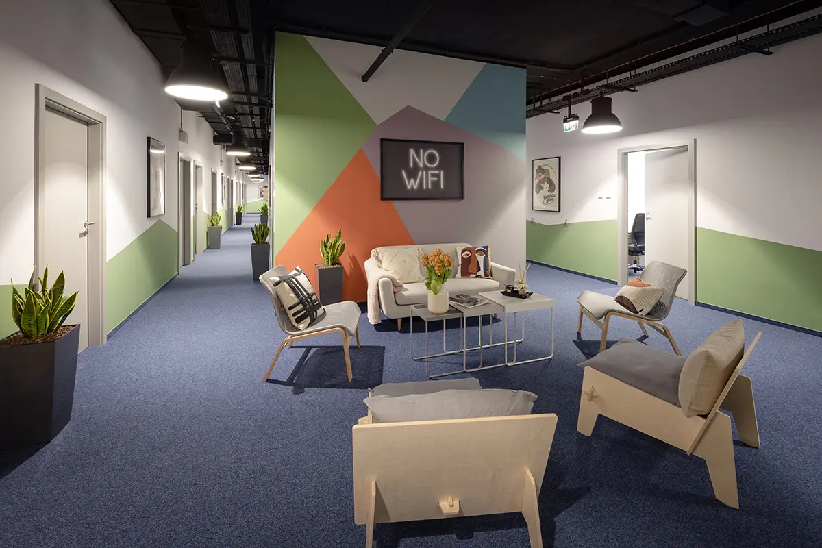 Wola Retro, Skierniewicka 16/20