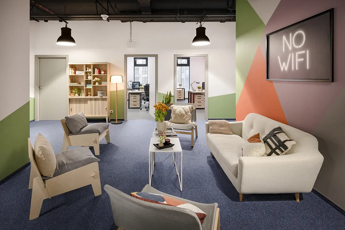 Wola Retro, Skierniewicka 16/20