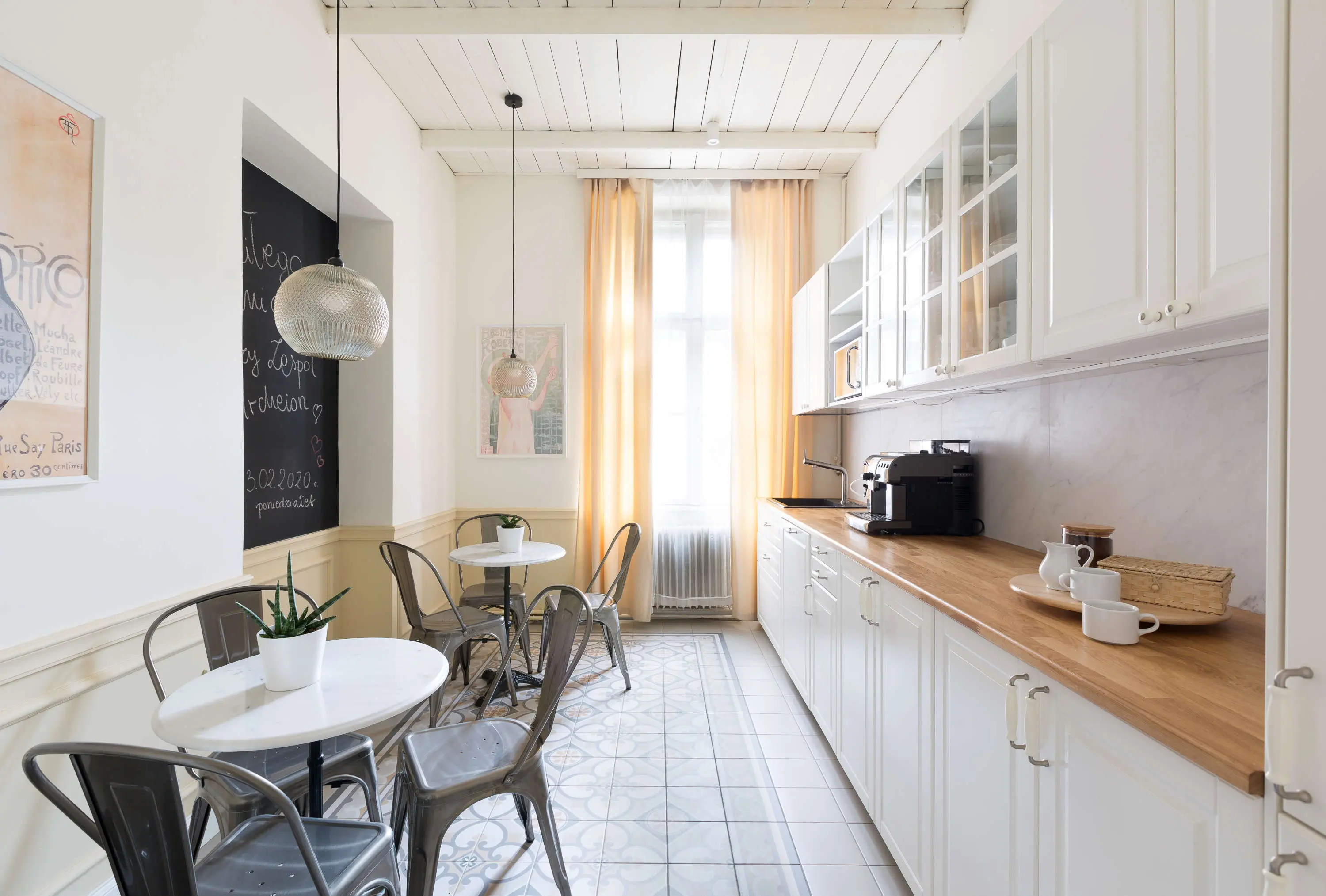 Archeion, Św. Filipa 23, Śródmieście, Kraków