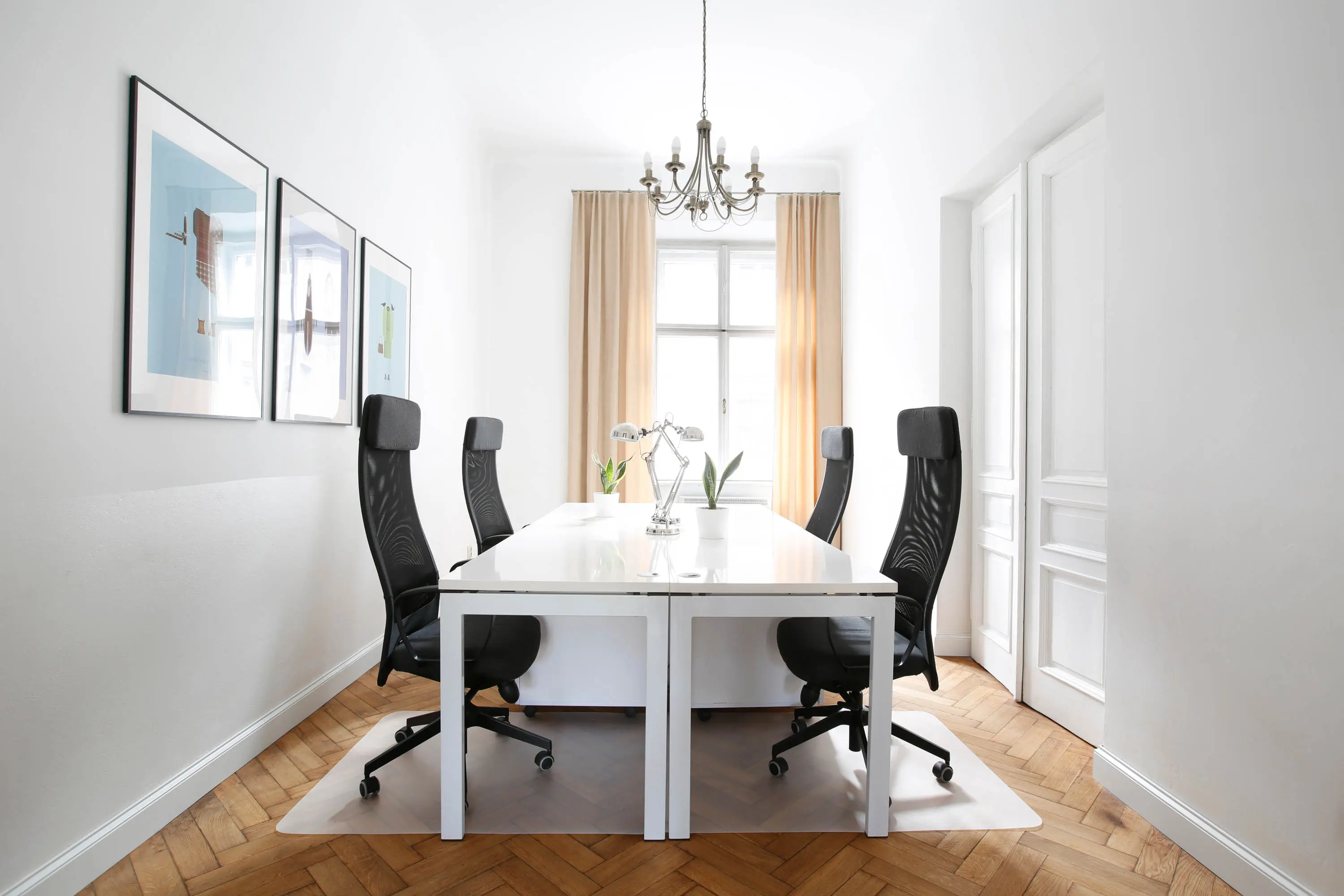 Archeion, Św. Filipa 23